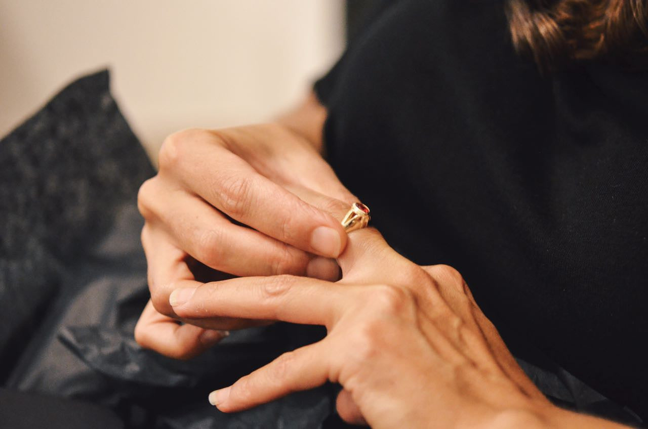 Holocaust Survivor Fela Weisberg Presthandig & the Ruby Ring
