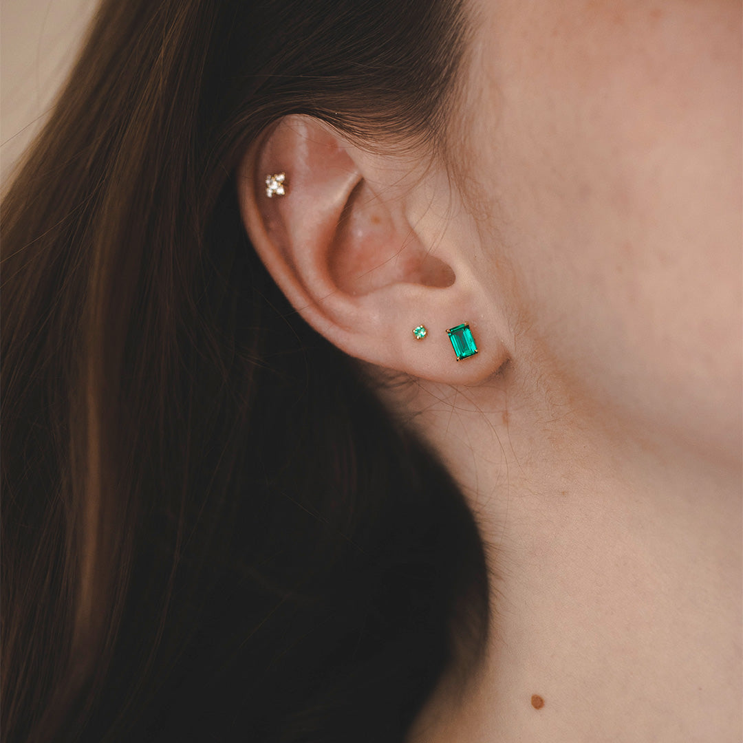 Martina Gold Earring 2mm Emerald