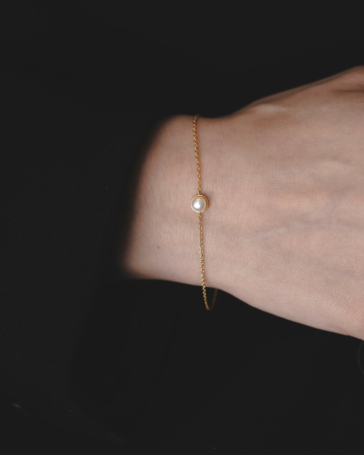 Scarlett Bracelet pearl only