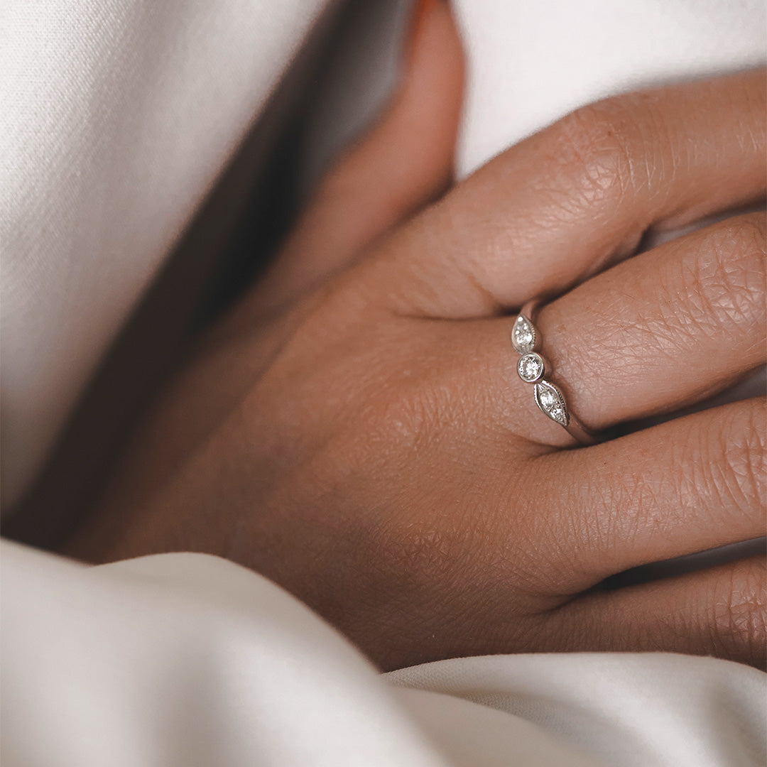 Heleni Gold Ring White 3mm Diamond