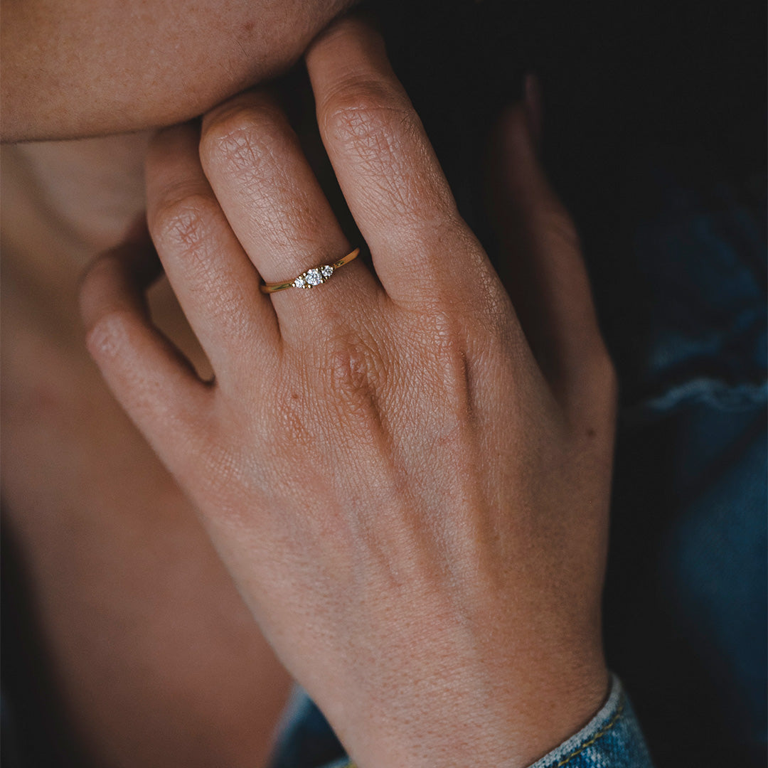 Audrey Gold Ring 3mm Diamond