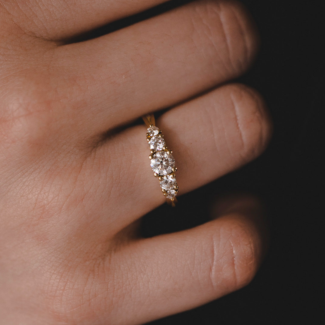 Suzana Gold Ring White Diamonds