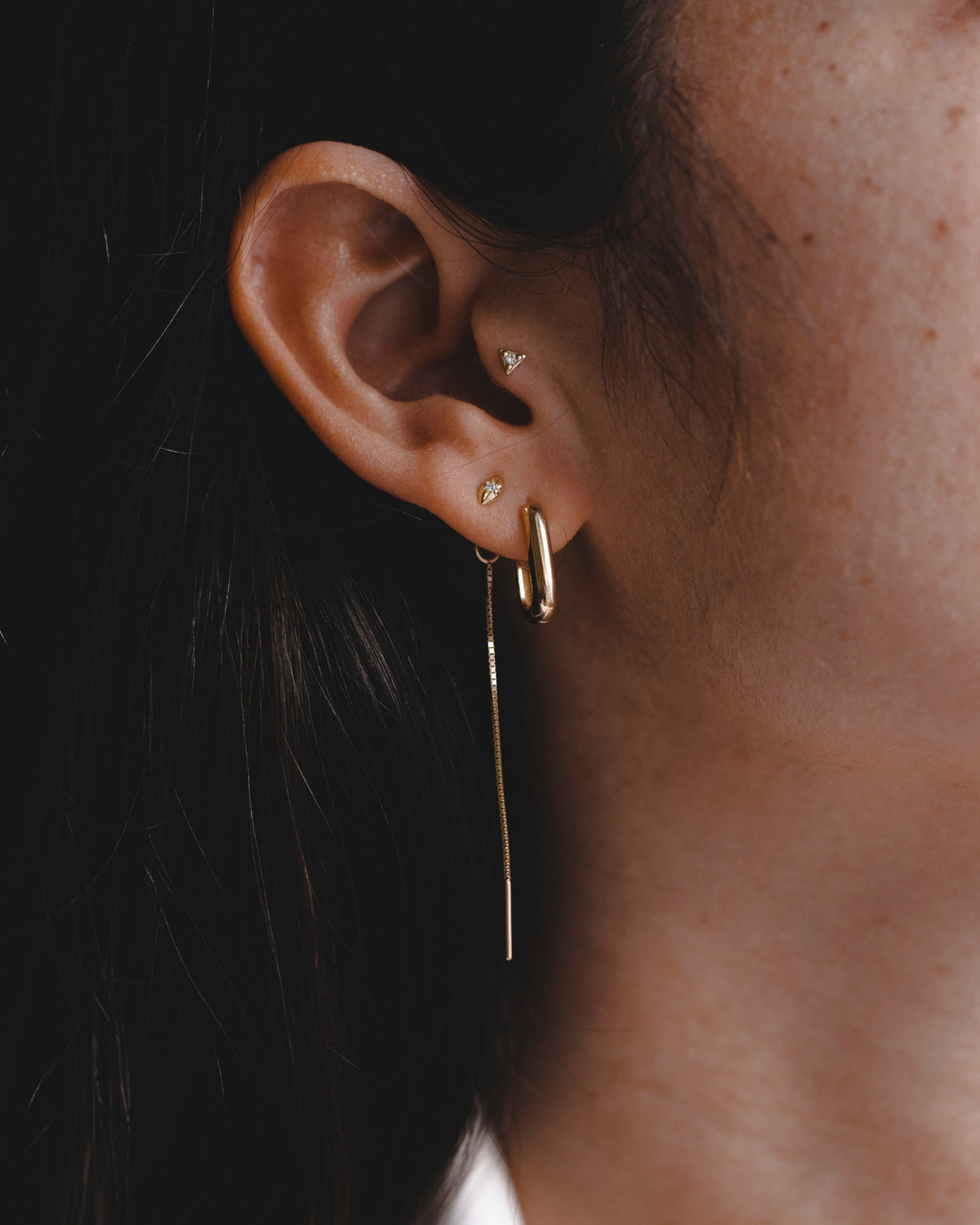 Ruth piercing earring with white diamond
