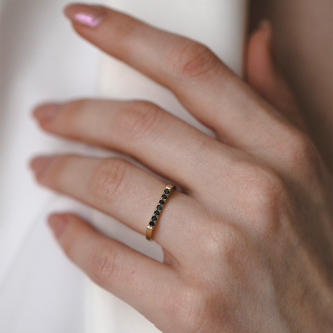 Carrie Gold Ring Black Diamonds