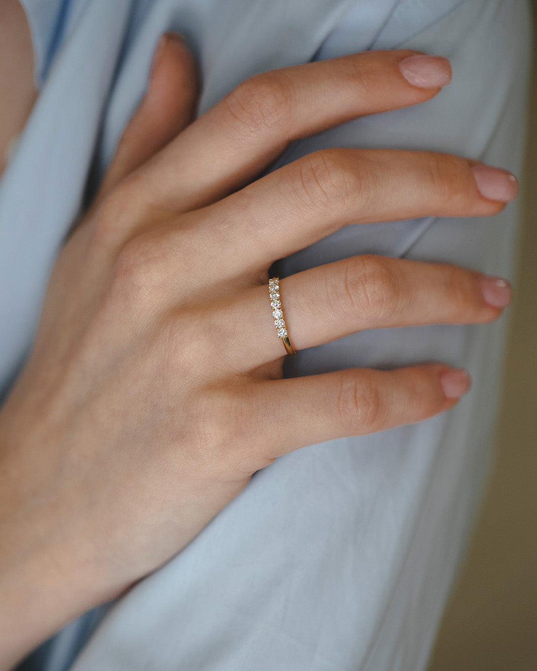 Candy Gold Ring 7 White Diamonds
