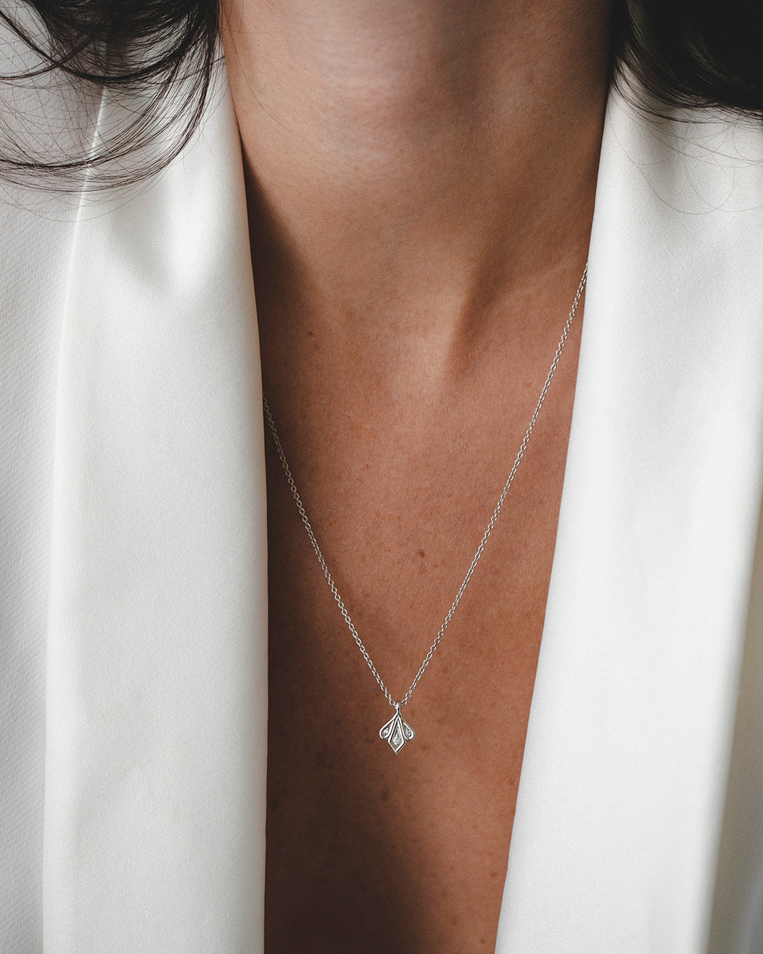Roza Necklace White Diamonds