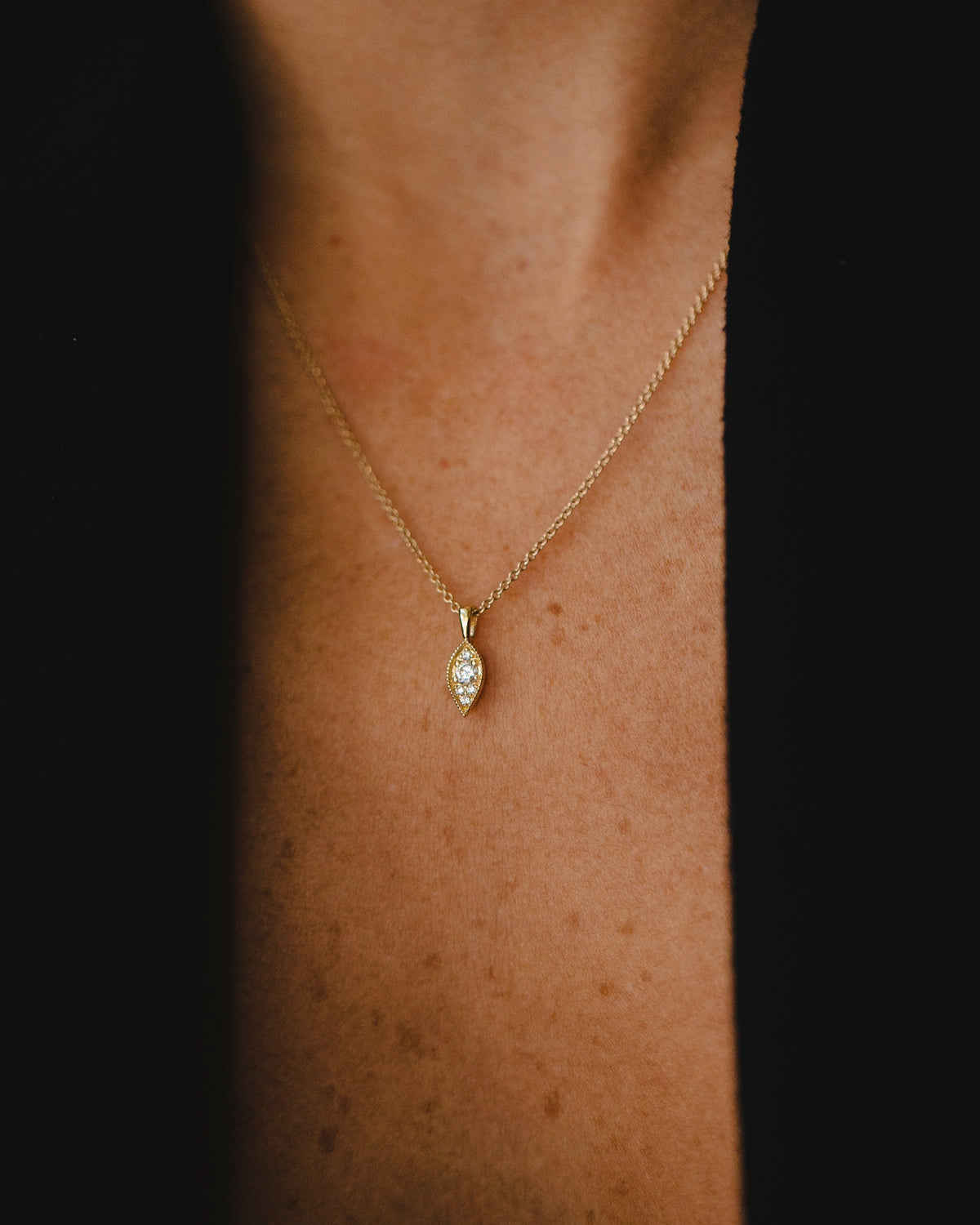 Jane pendant white diamonds
