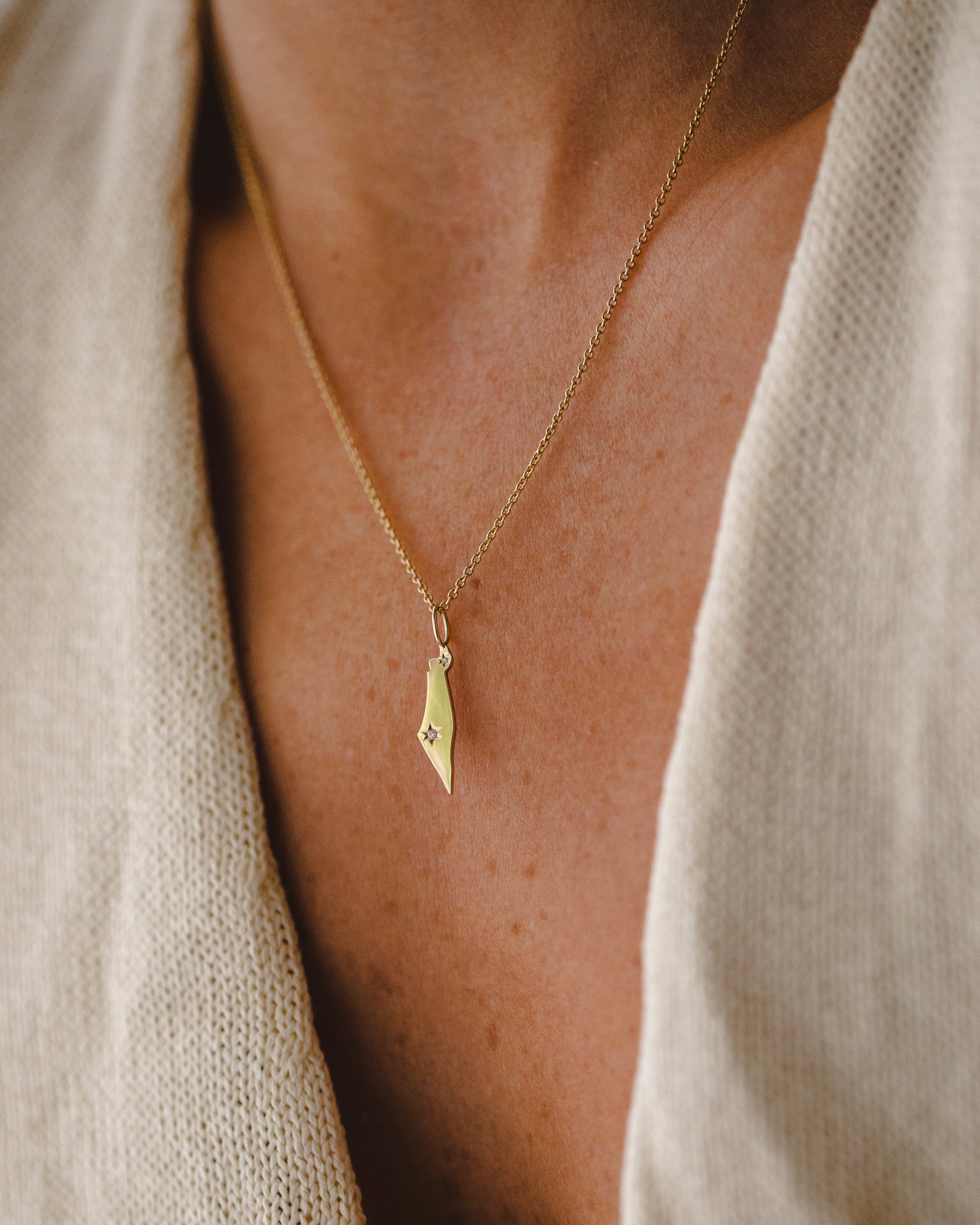 Israel Gold pendant With Diamonds