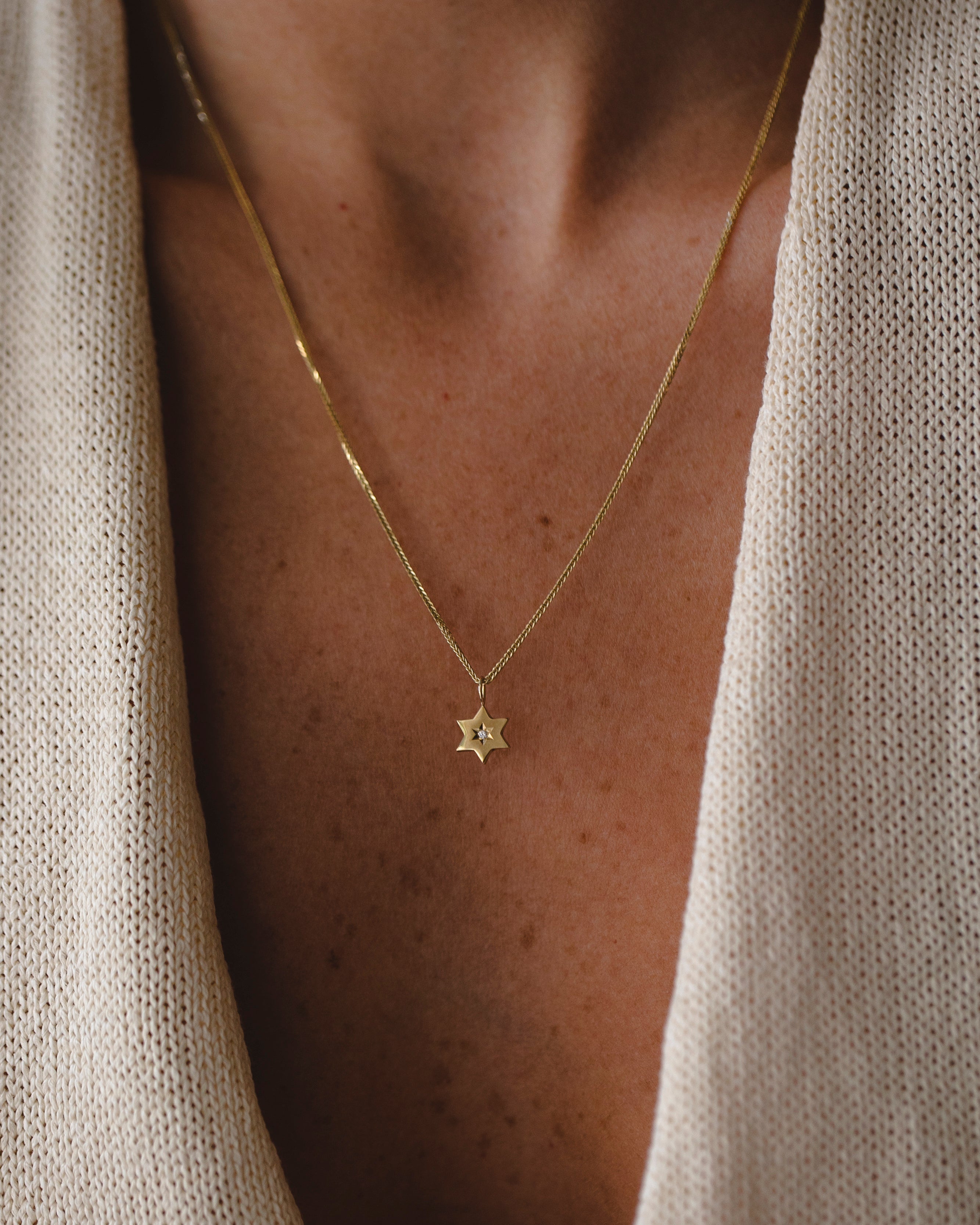 The Gaza envelope Shield Star Of David Gold pendant White Diamond