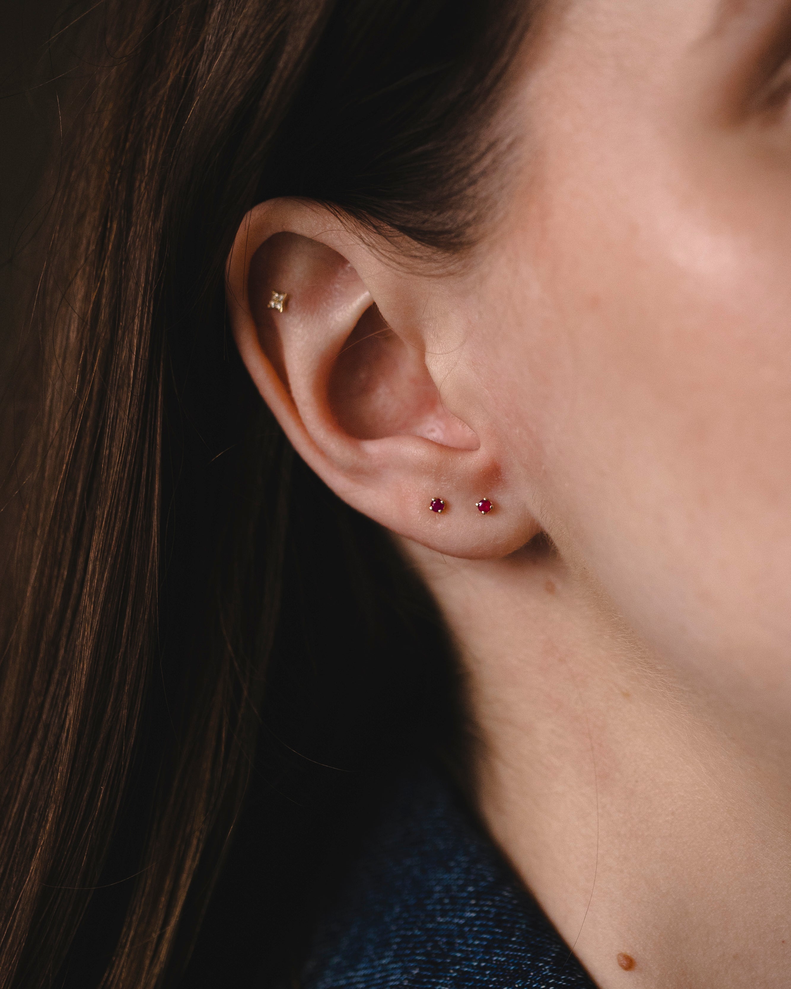 Martina Gold Earring 2mm Ruby