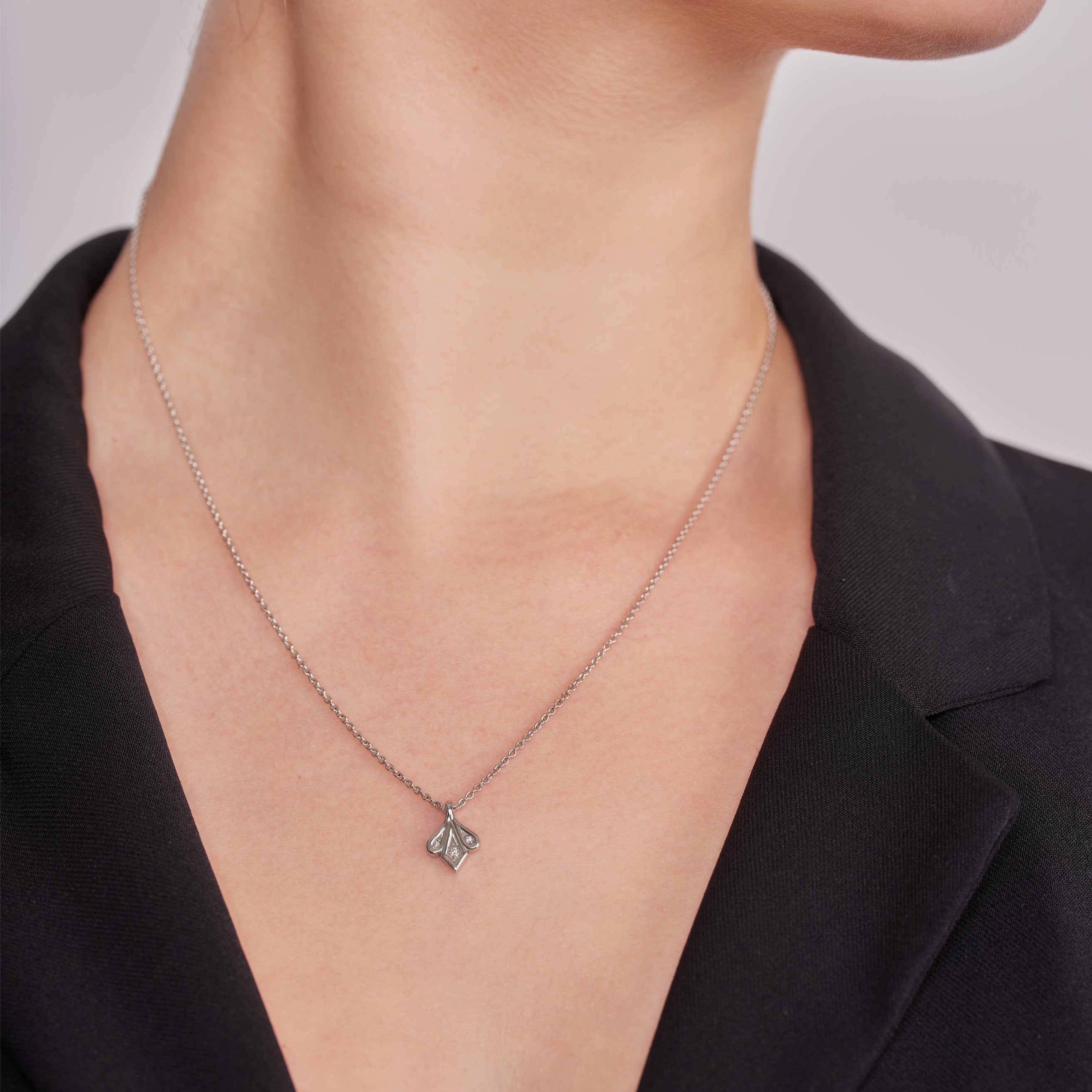 Roza Necklace White Diamonds