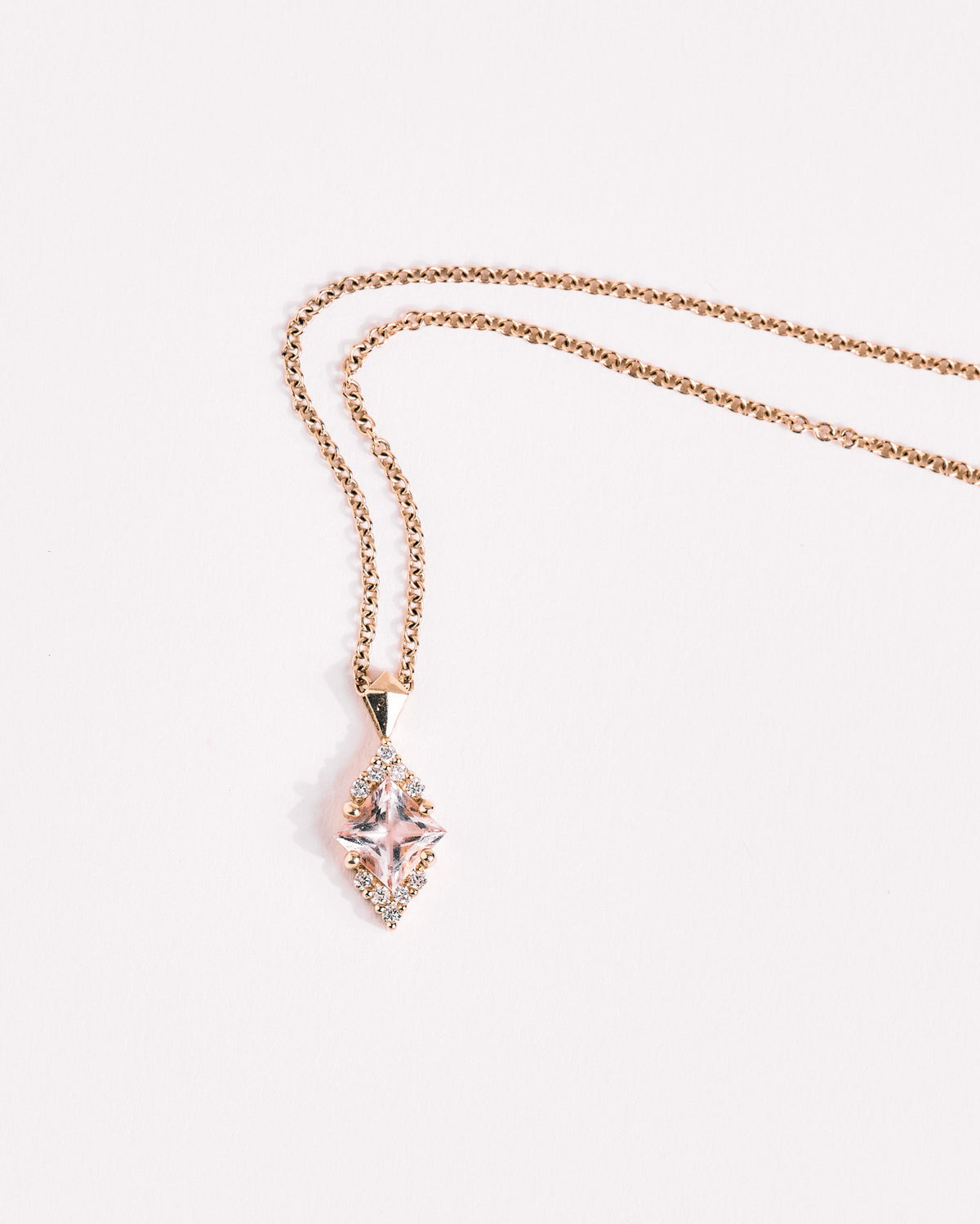 Juliette Necklace With Diamonds and Morganite