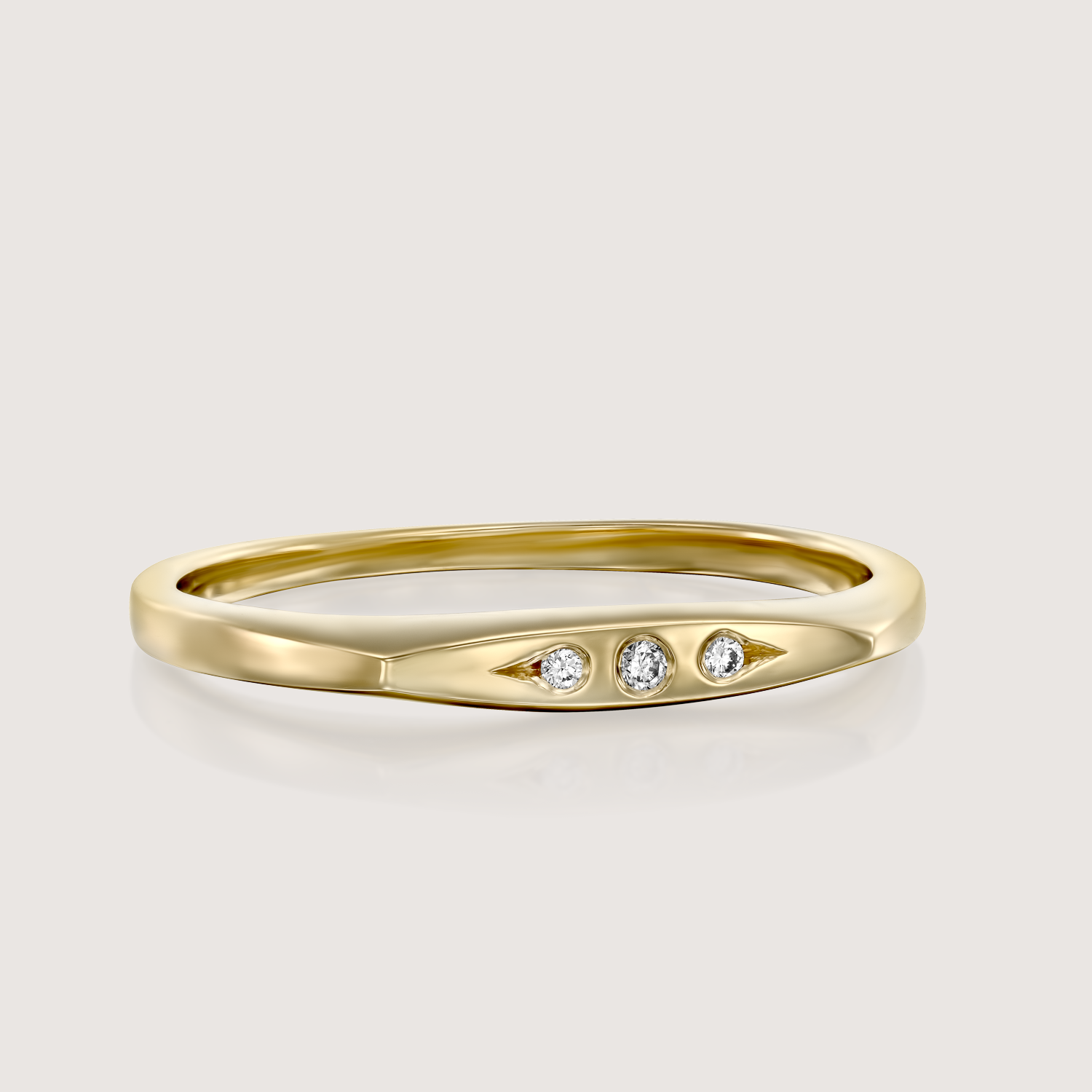 Jackie Gold Ring Three Diamonds