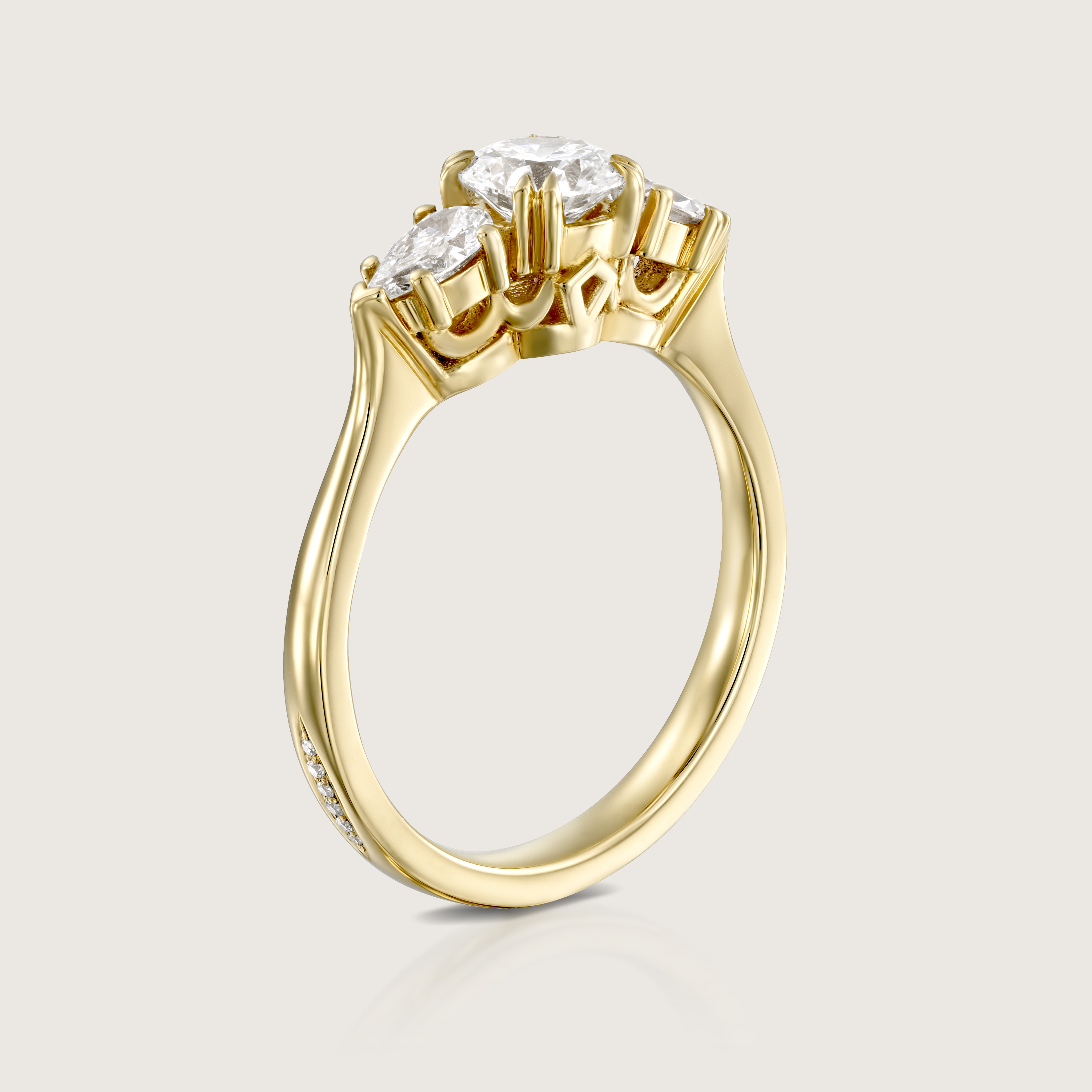 The Emma Ring White diamonds 5mm