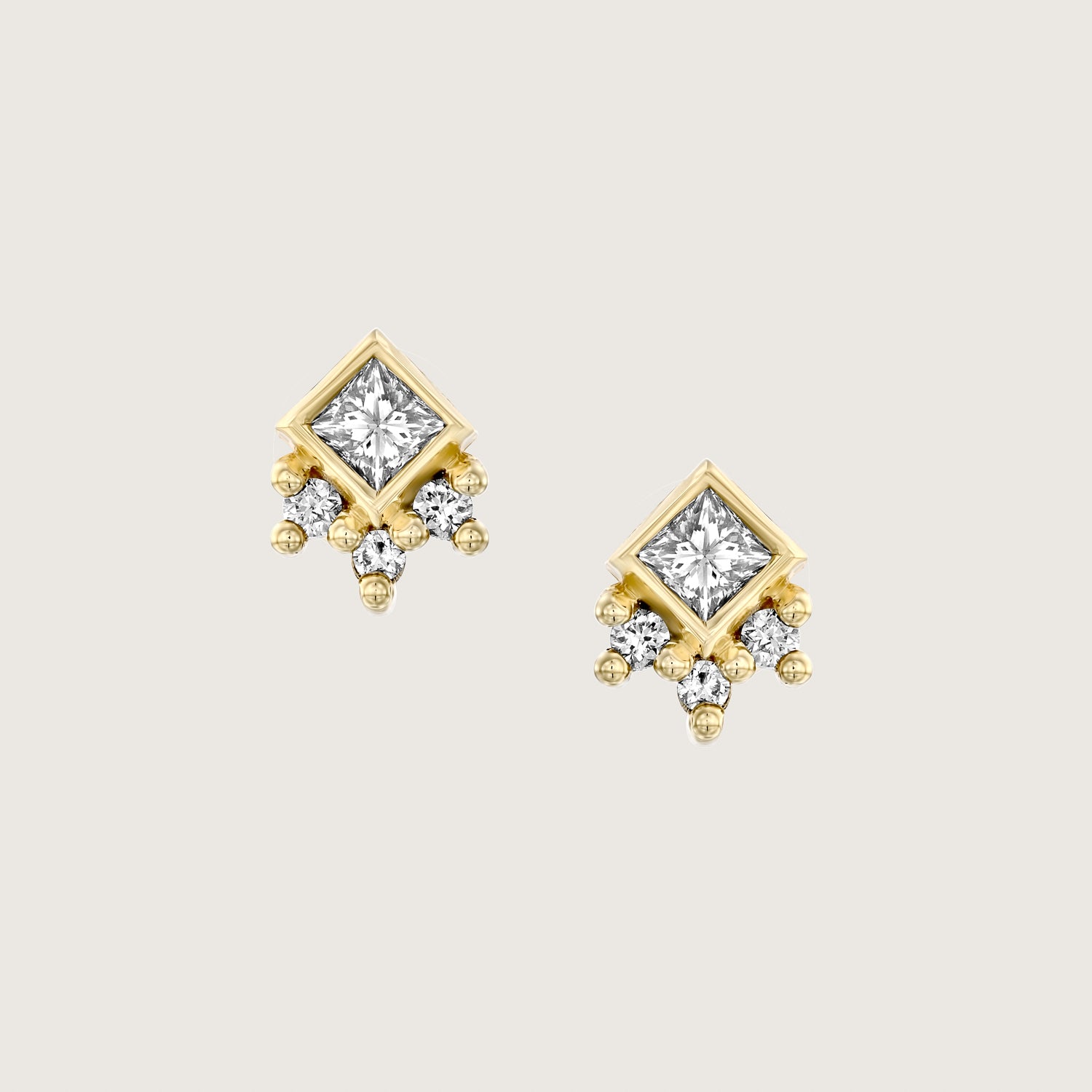 Veronica piercing earring with white diamonds