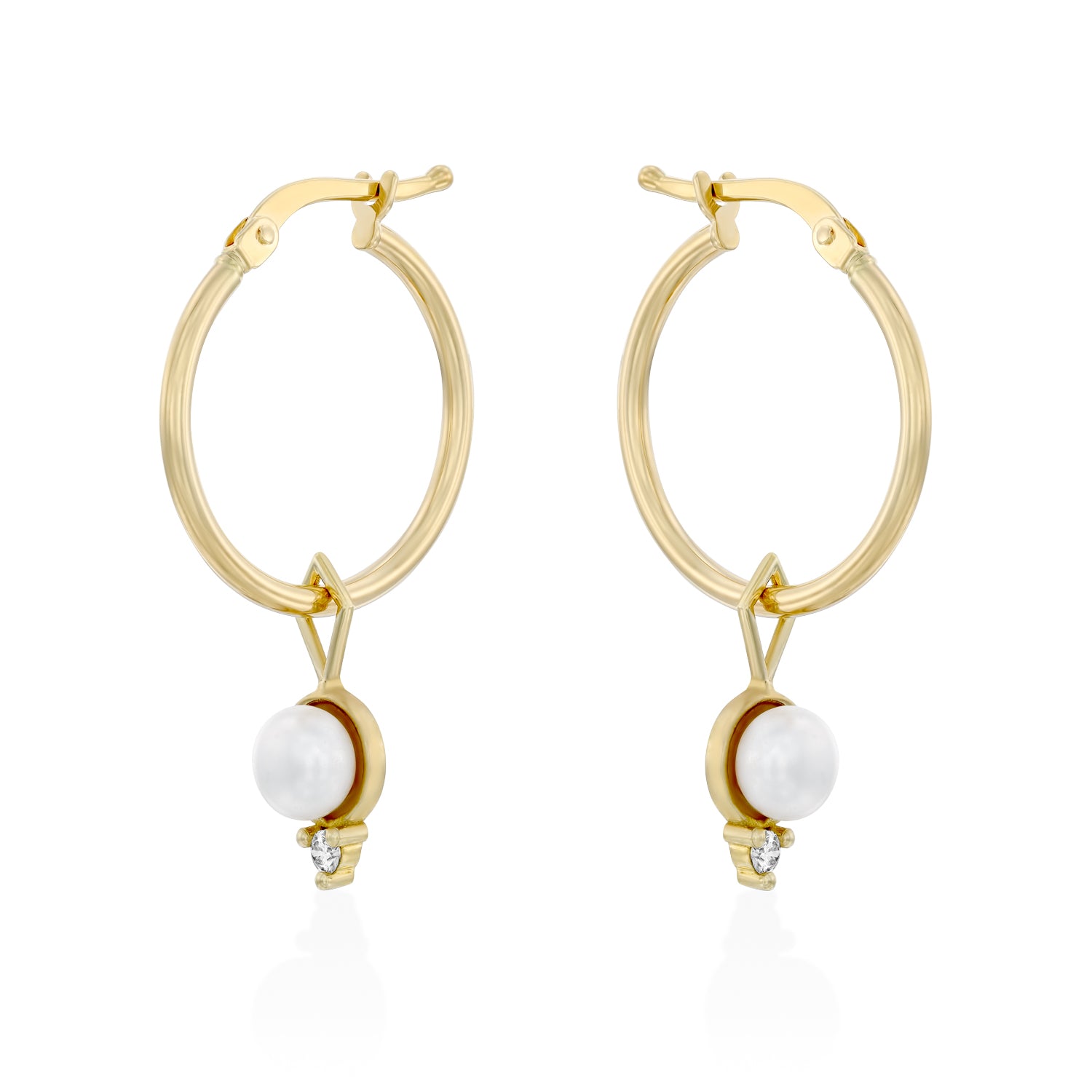 Scarlett charm pearl and diamond