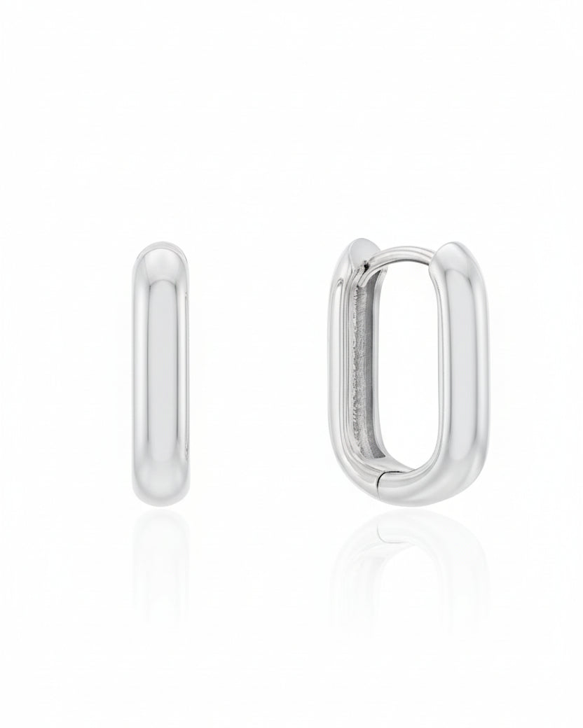 Mini Ava gold hoop earring