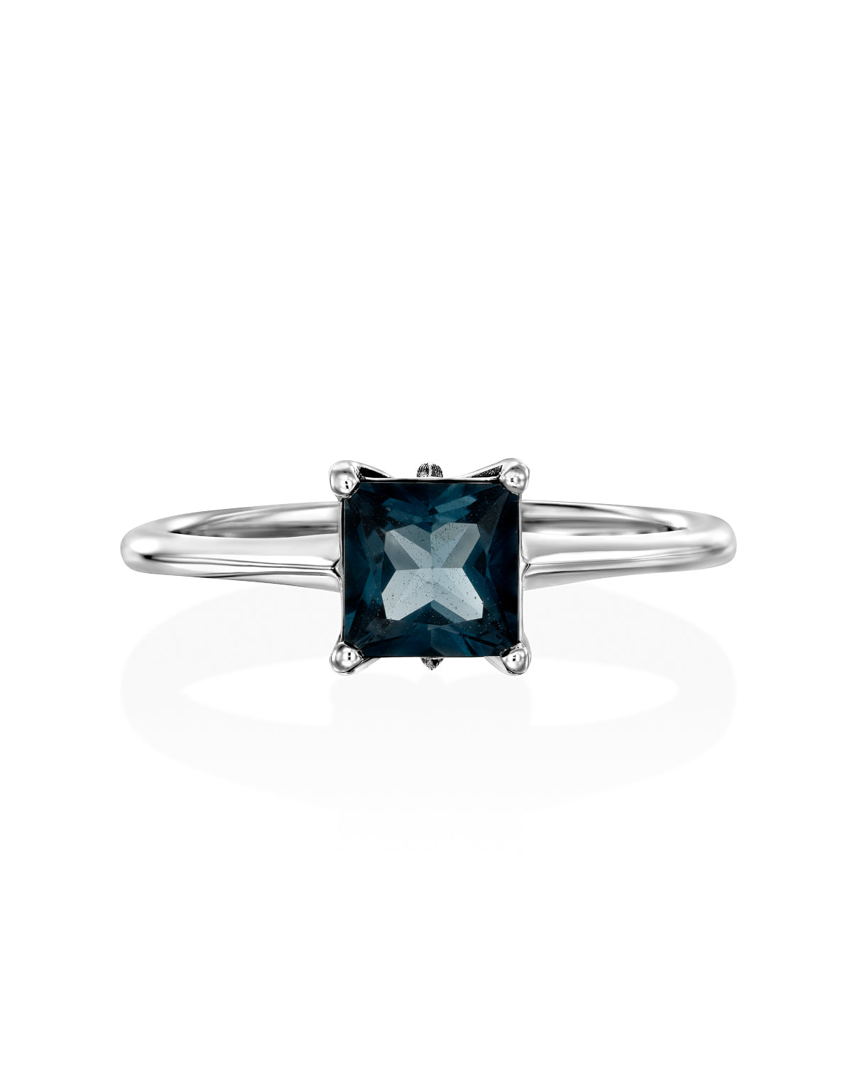 Garbo Ring With Blue Topaz