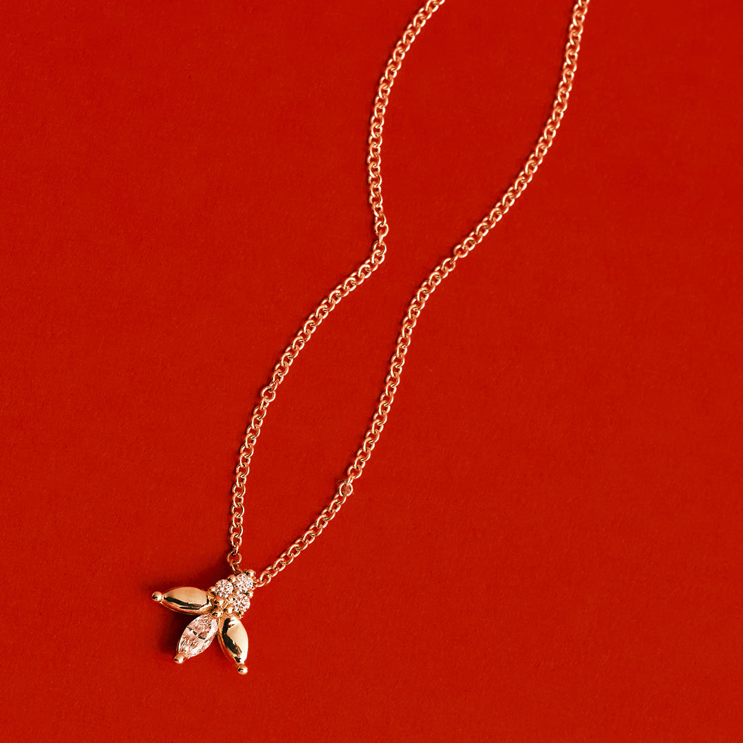 Jeanne Poisson Necklace Center Diamond