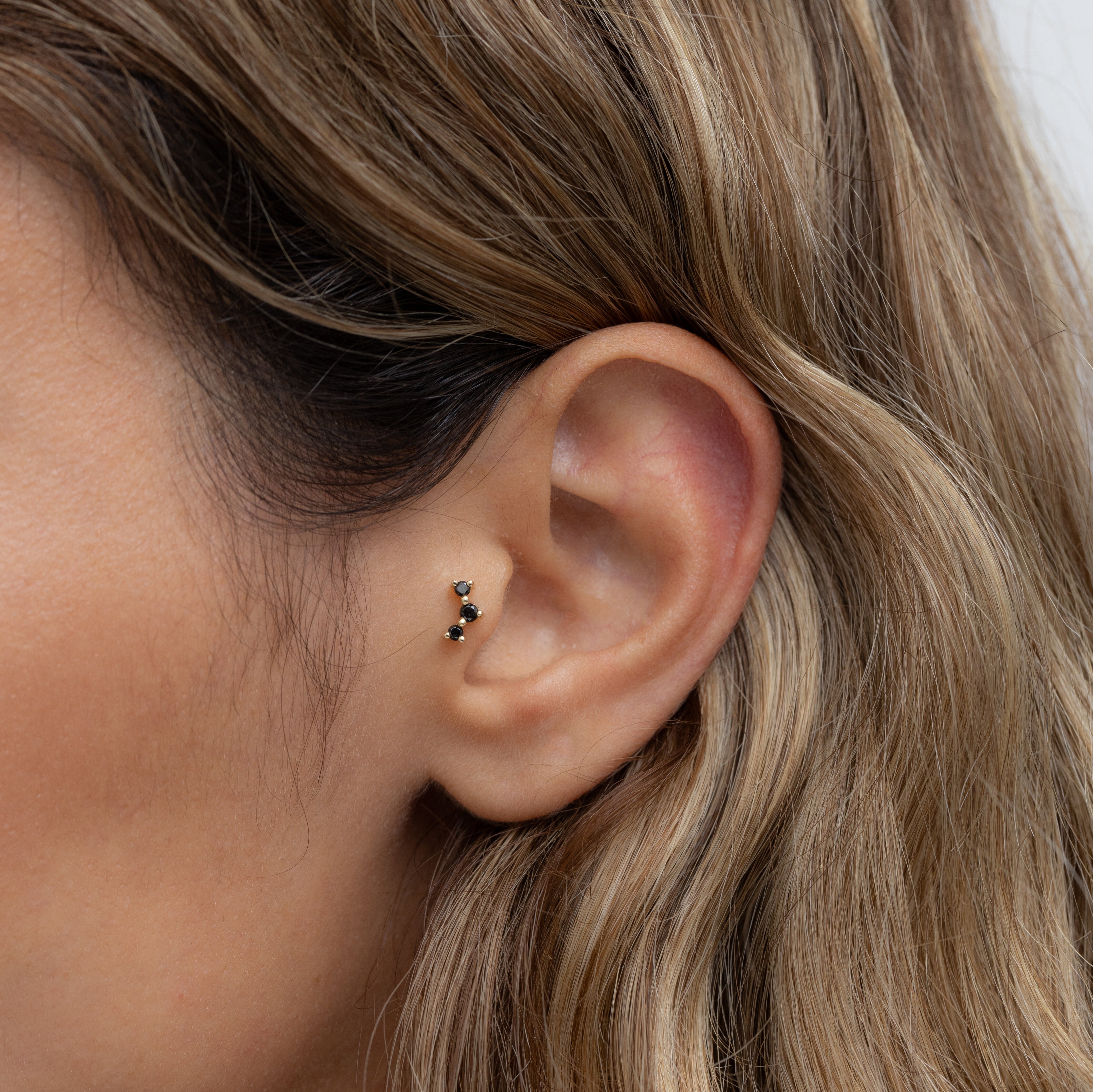 Frida Piercing Earring With Black Diamonds