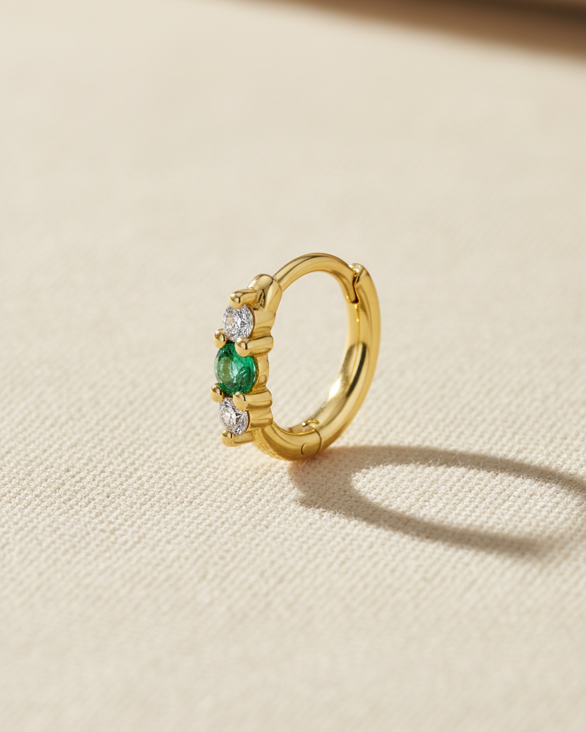 Audrey medium Hoop With Emerald And White Diamonds