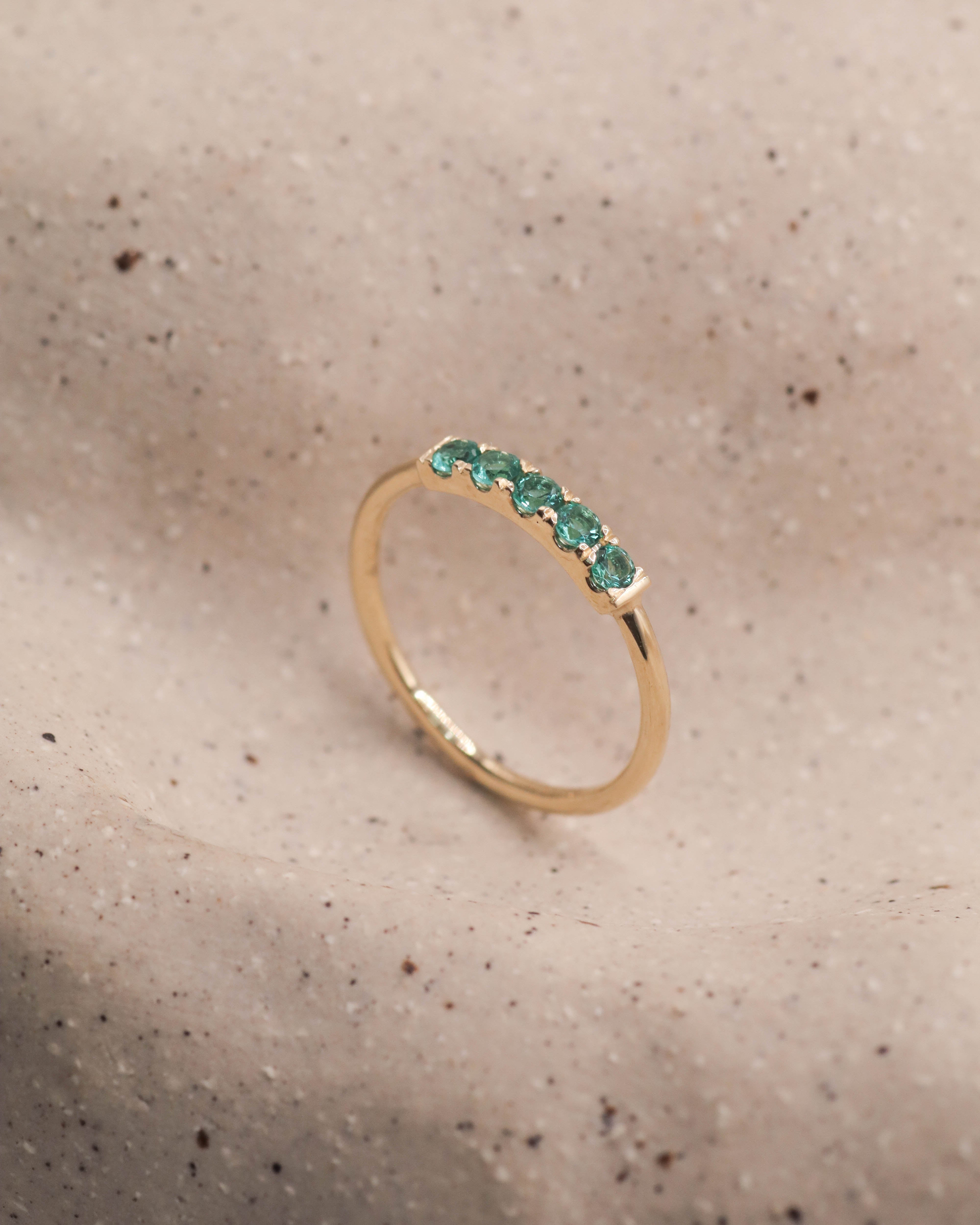 Candy Gold Ring With Emerald