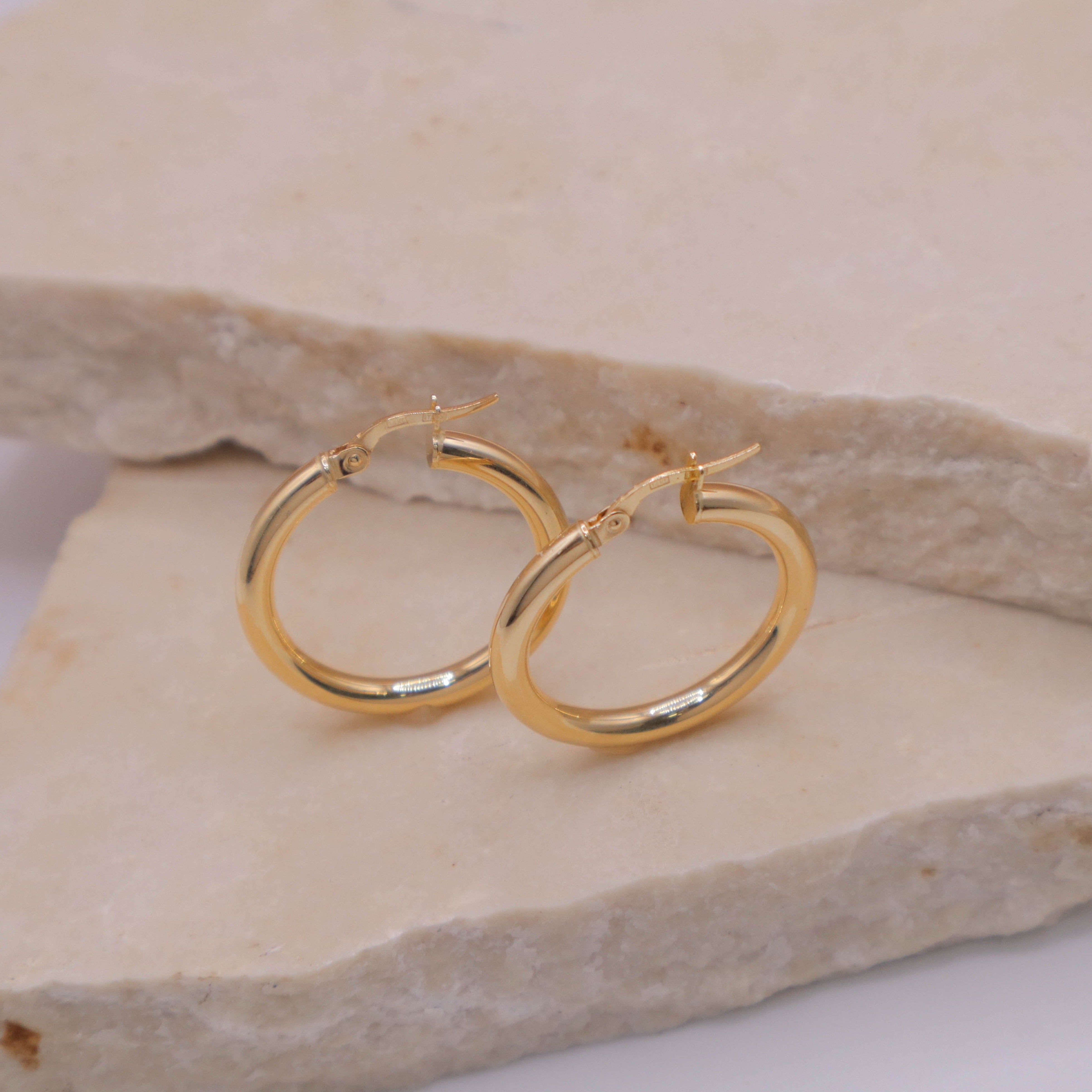 Brandy Gold Hoop Earring 26 mm