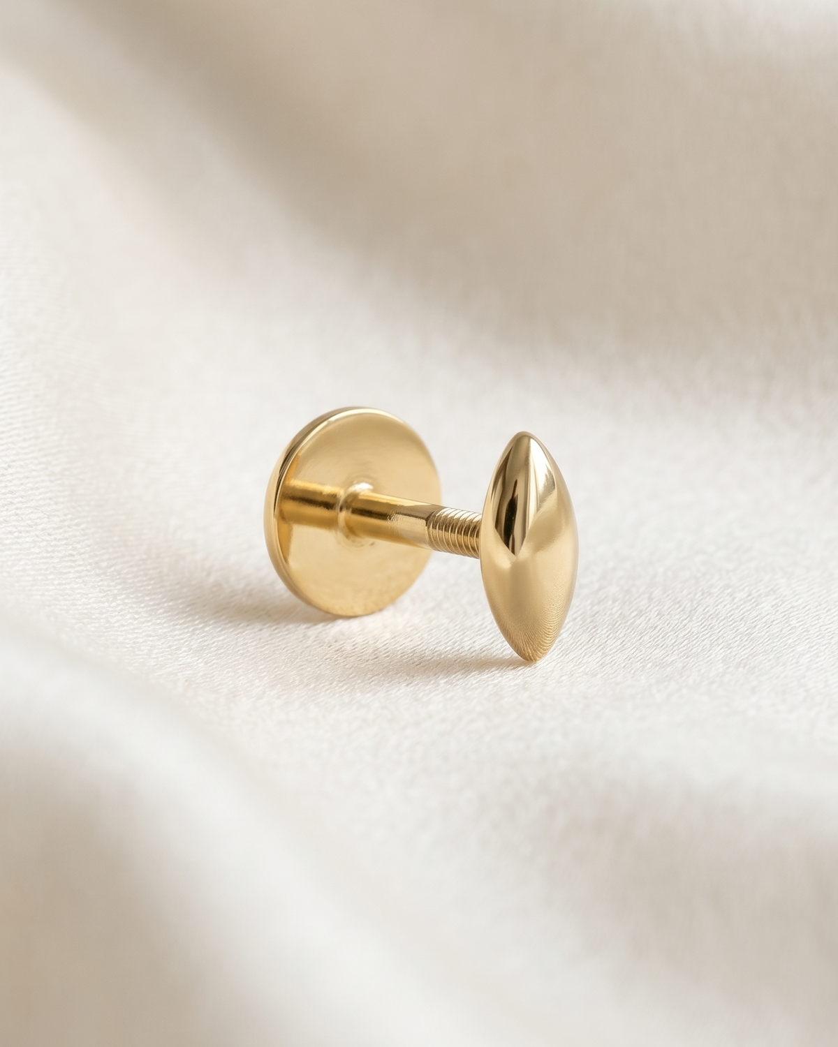 Holly Piercing Earring