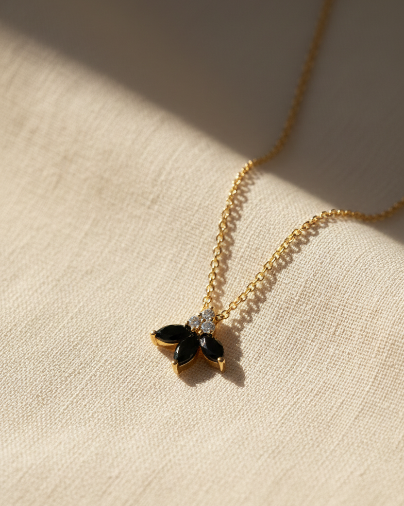Jeanne Poisson Necklace Black Diamonds