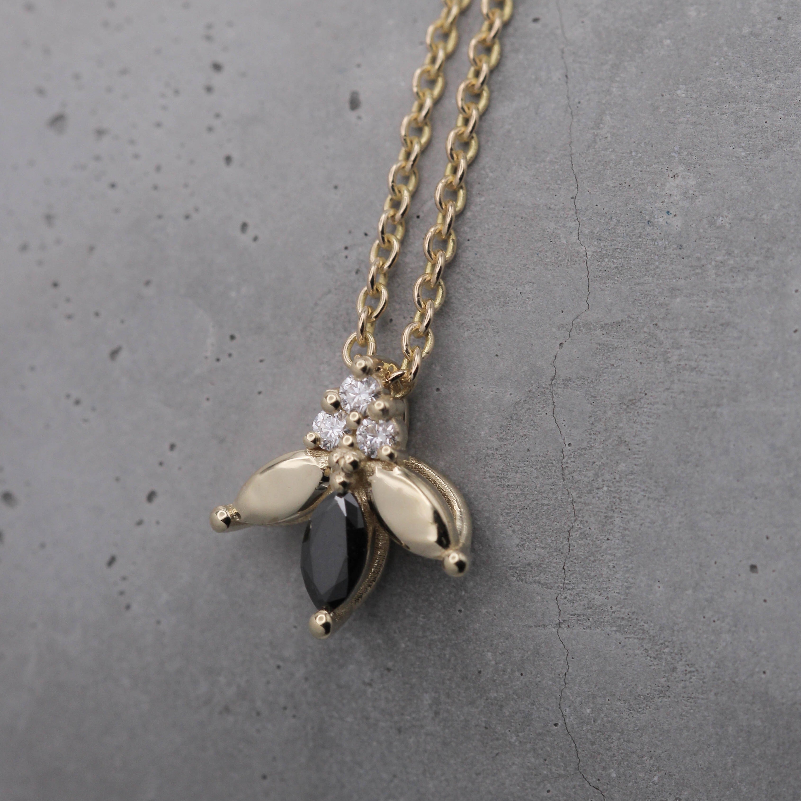 Jeanne Poisson Necklace Black and White Diamonds