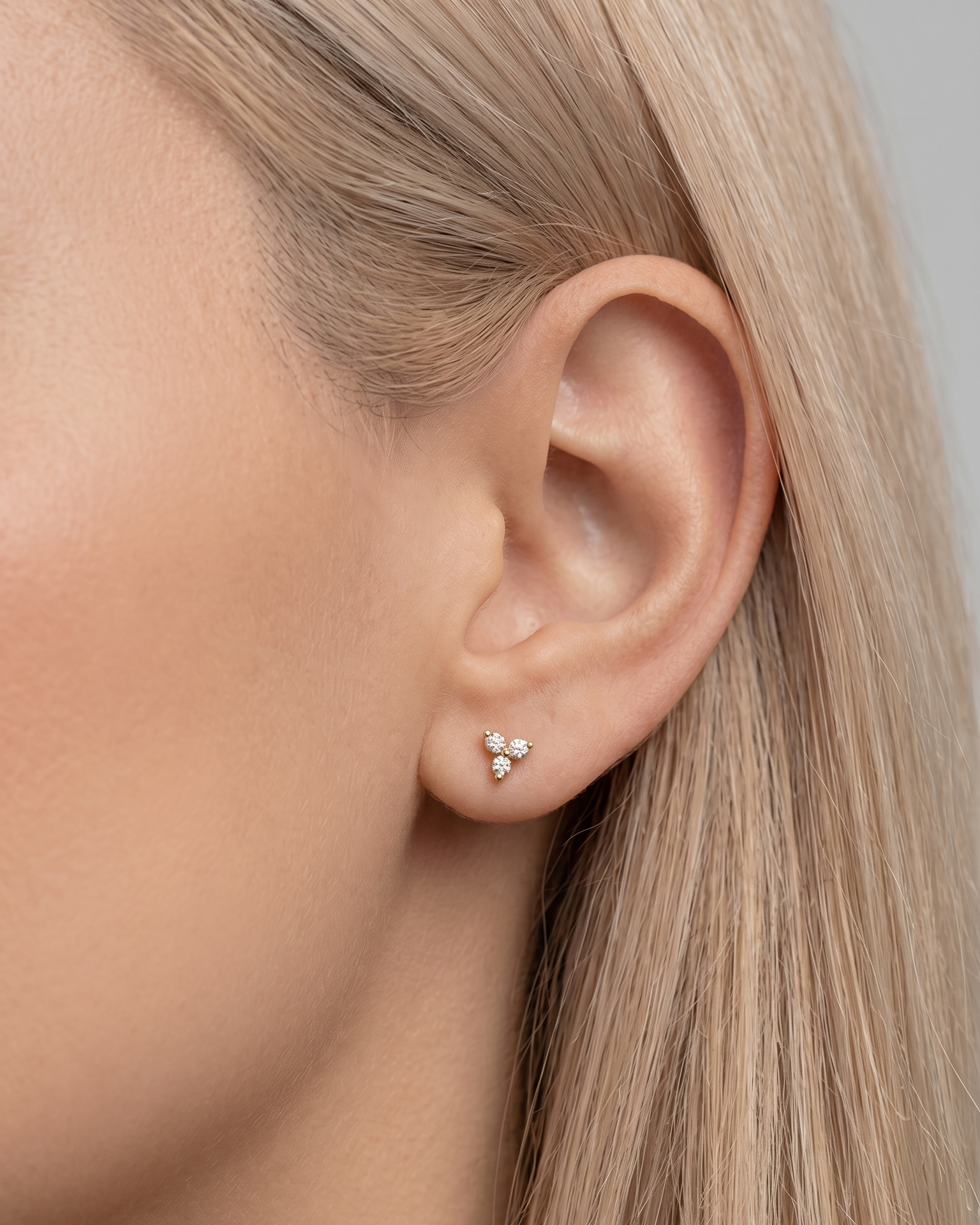 Mini Grace Earring With White Diamonds