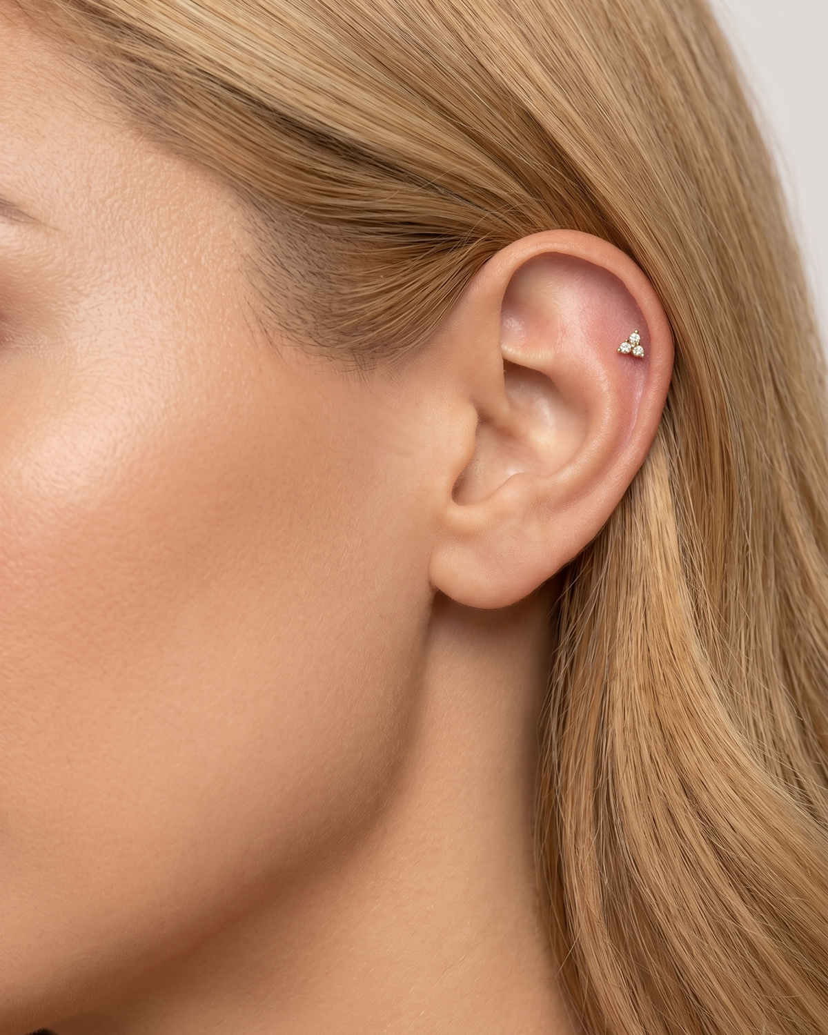Mini Grace Piercing Earring With White Diamonds