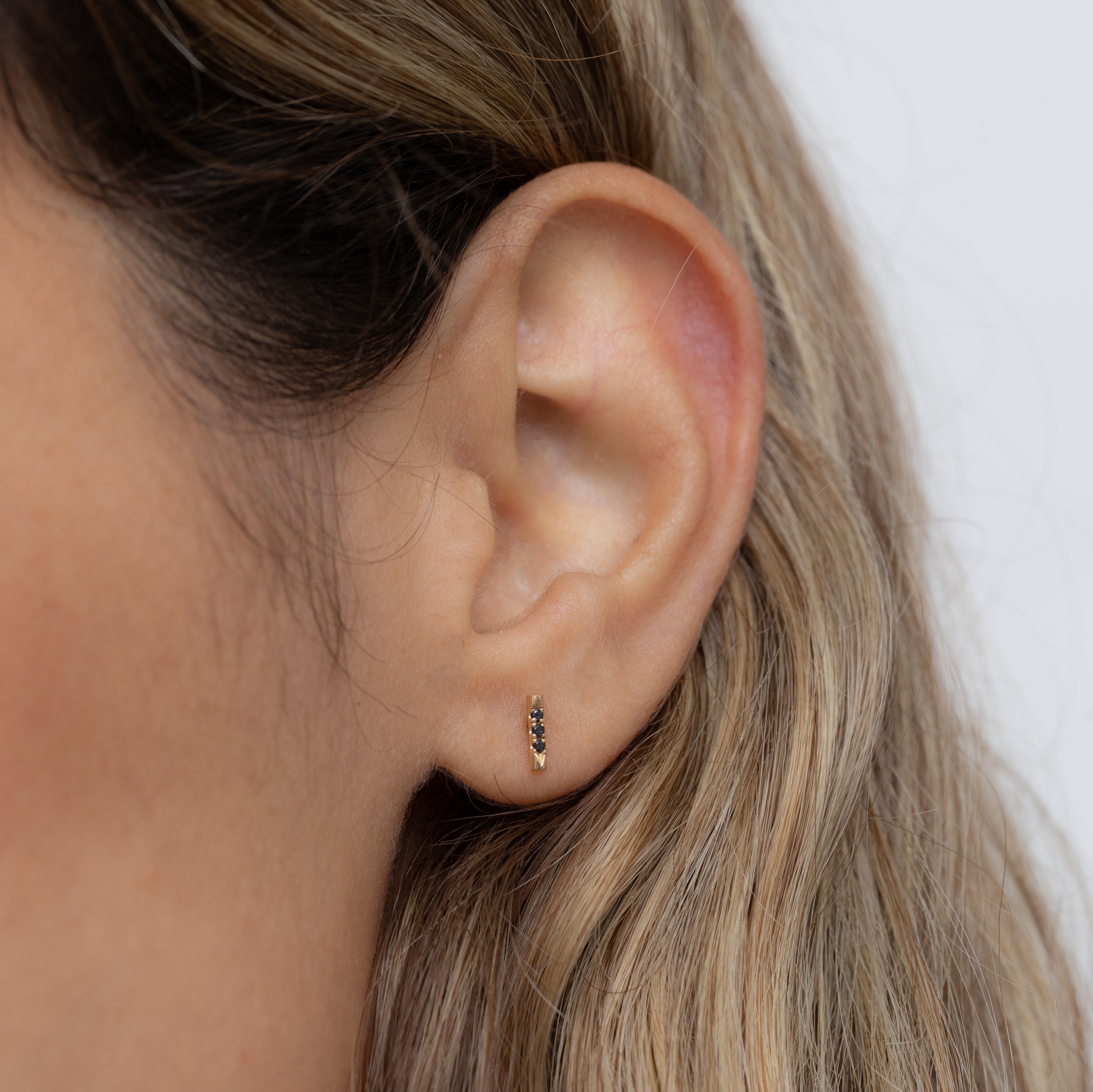 Valerie Piercing Earring Black Diamonds