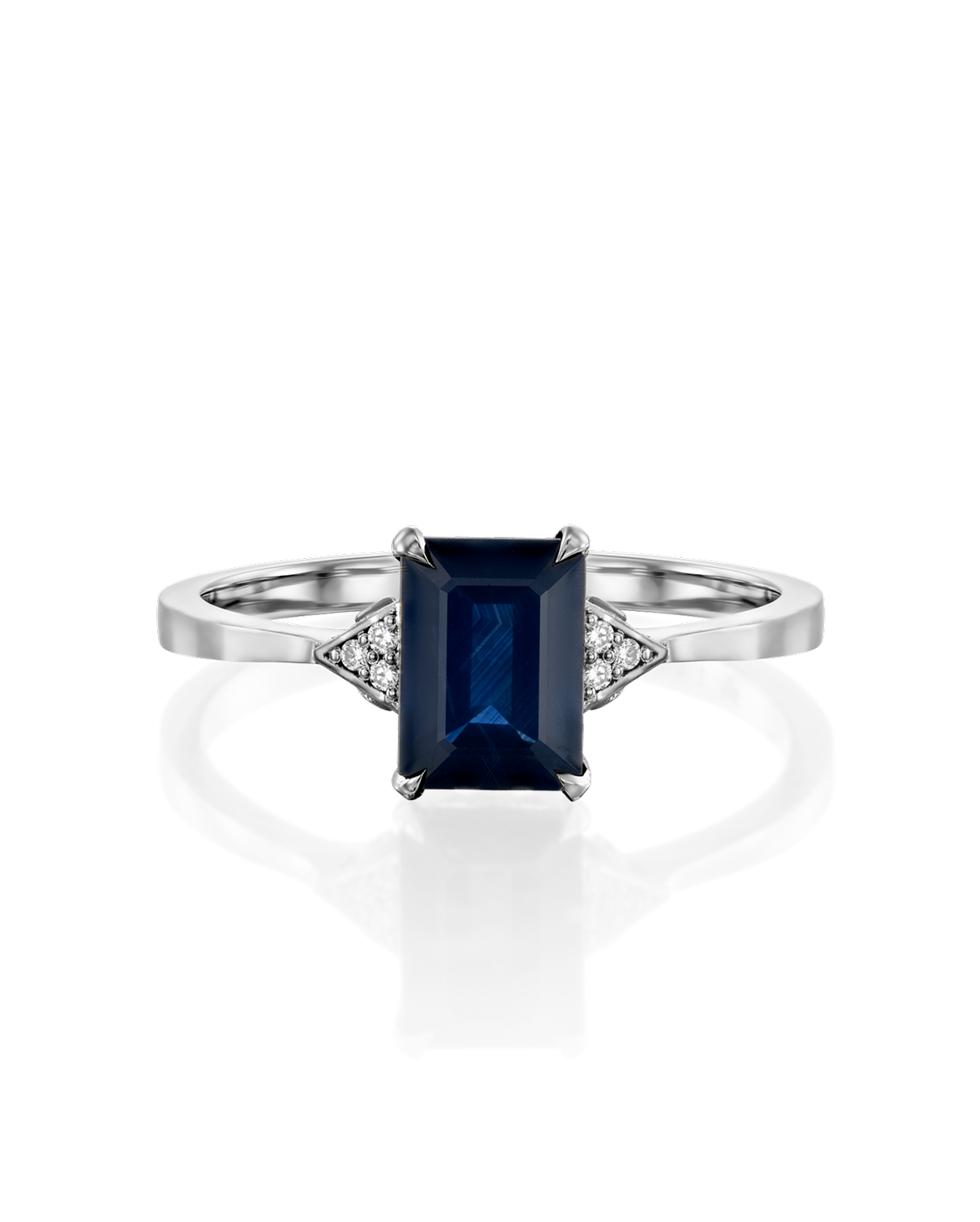 Meghan Ring With Sapphire and diamonds