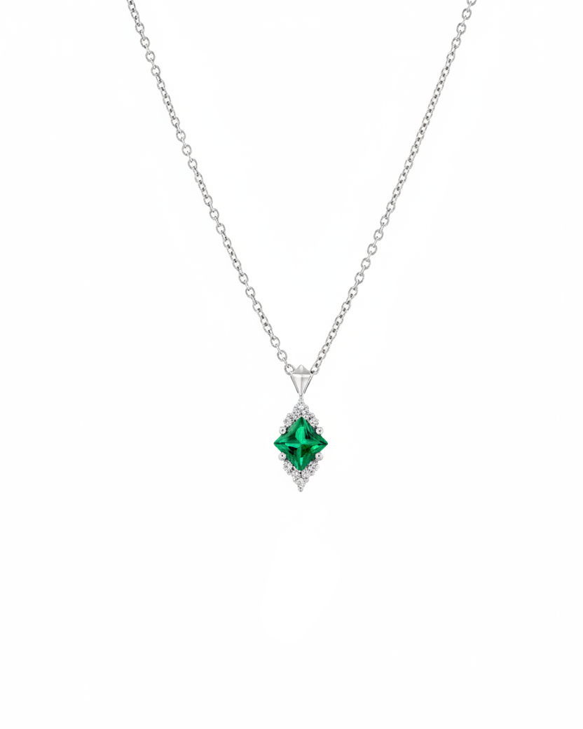 Juliette Necklace With Diamonds and Emerald