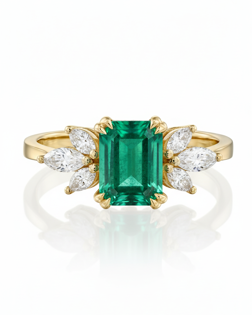 Daphne Ring With Marquise Diamonds and Emerald