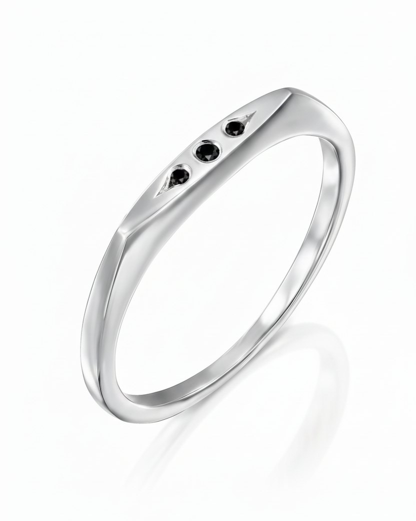 Jackie Gold Ring Three Black Diamonds