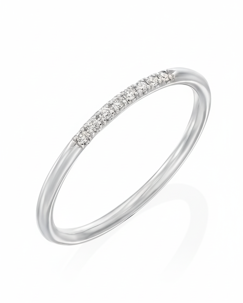 Kelly Ring With White Diamonds