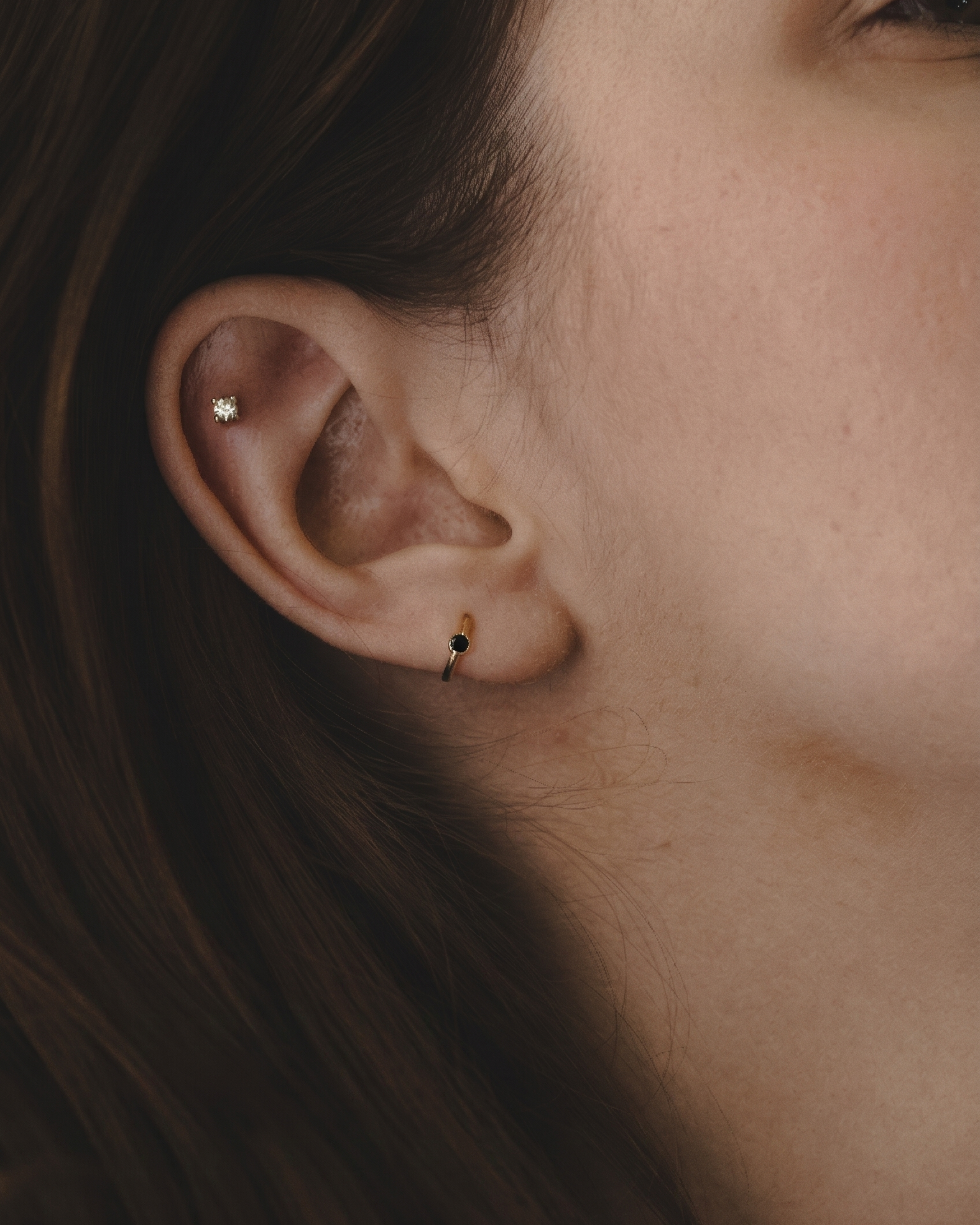 Alexis mini Hoop Gold Earring with Black Diamond