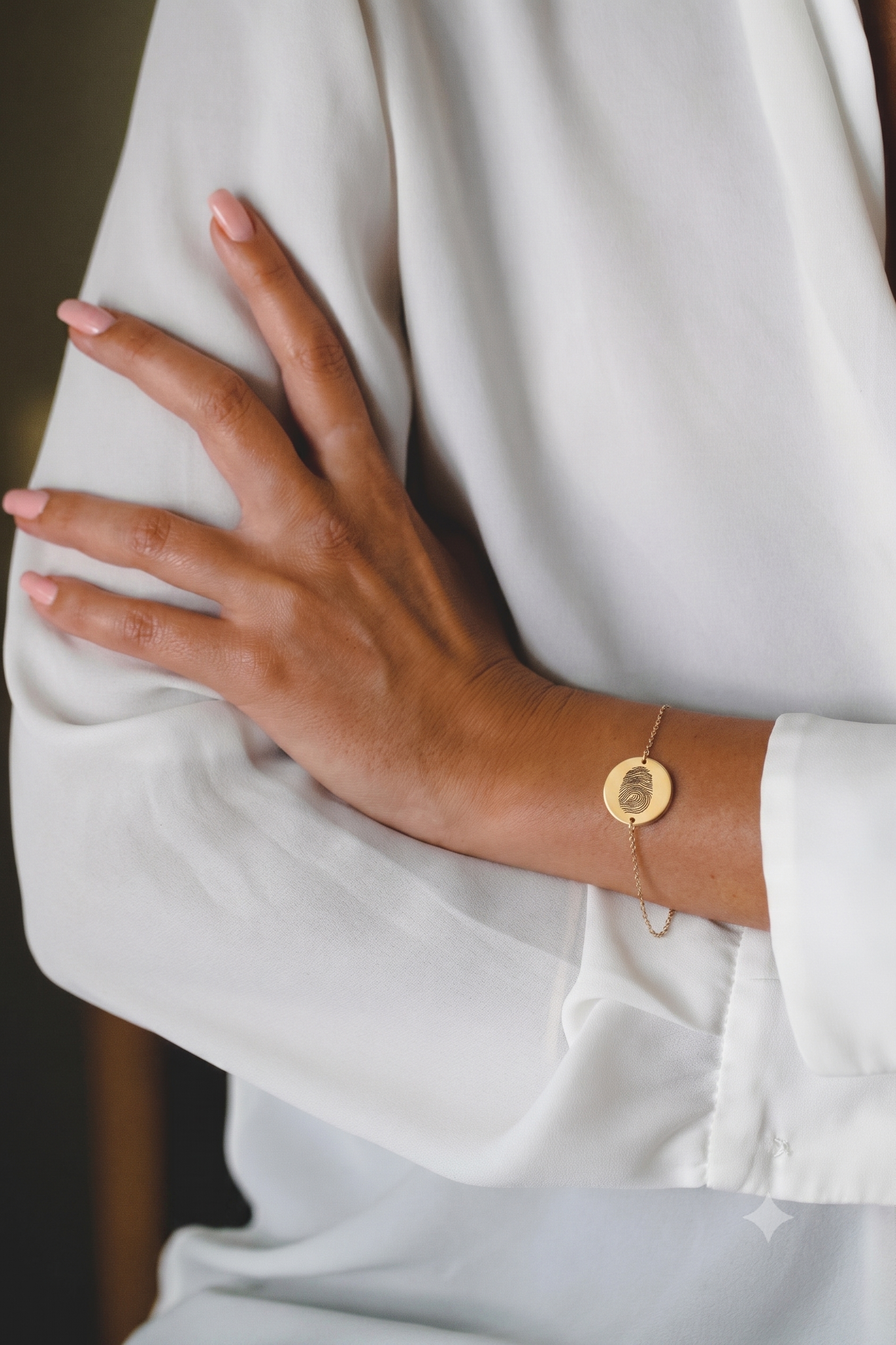 Chiara Gold Bracelet with fingerprint engraving