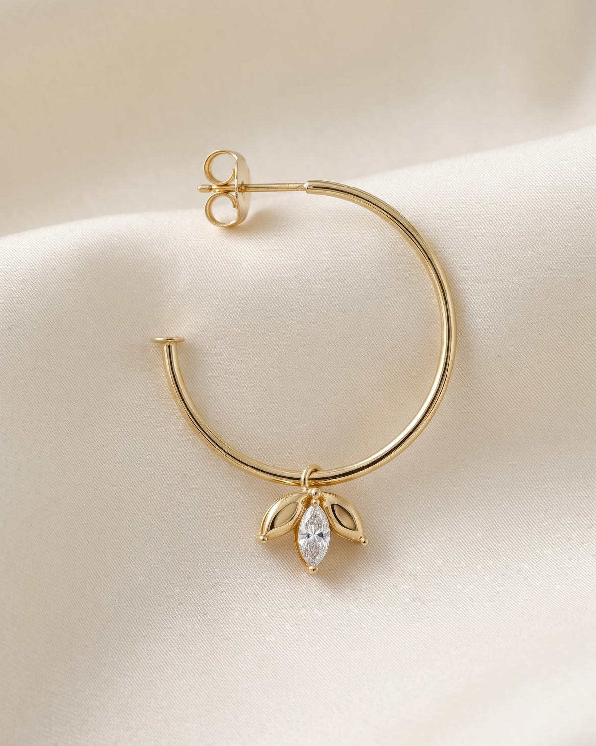 Du Barry Hoop Earring White Diamonds
