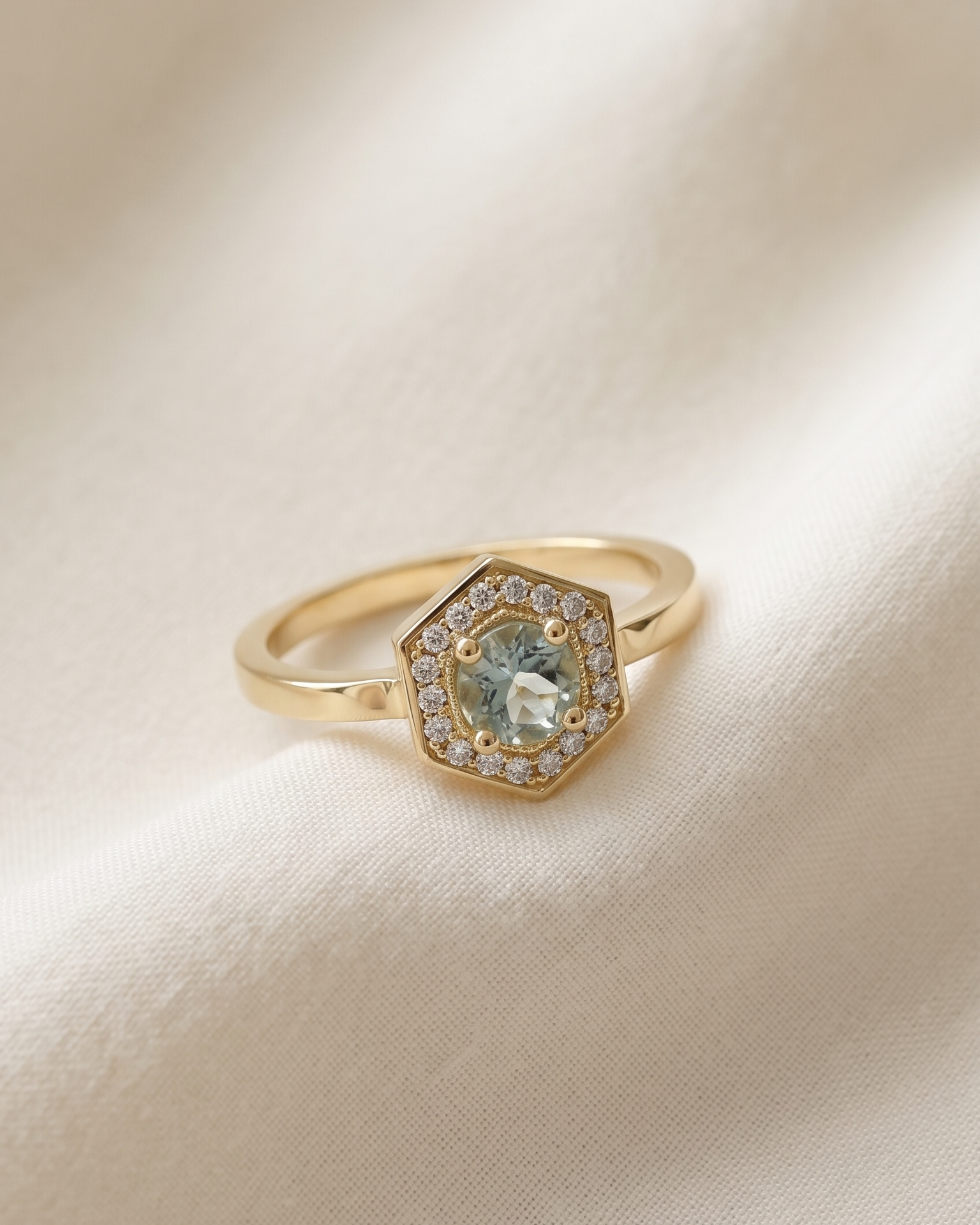 Amy Gold Ring with Aquamarine