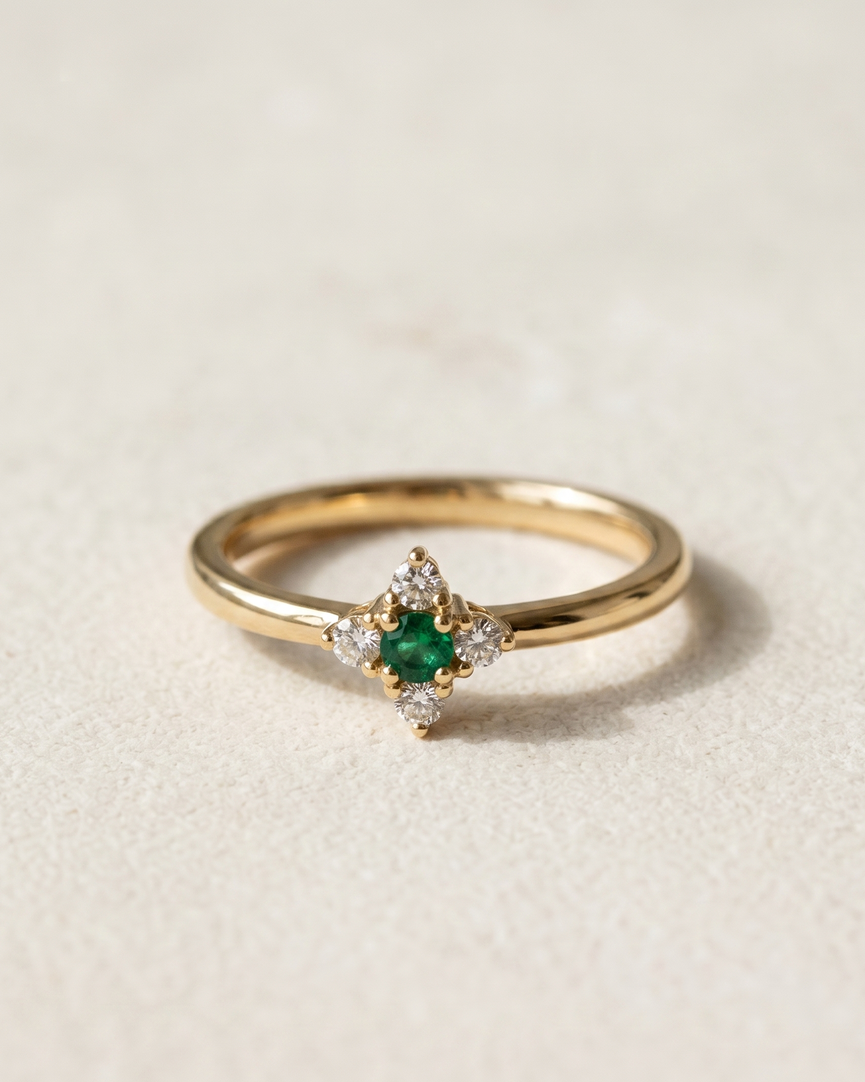 Eliana Gold Ring Emerald and Diamonds