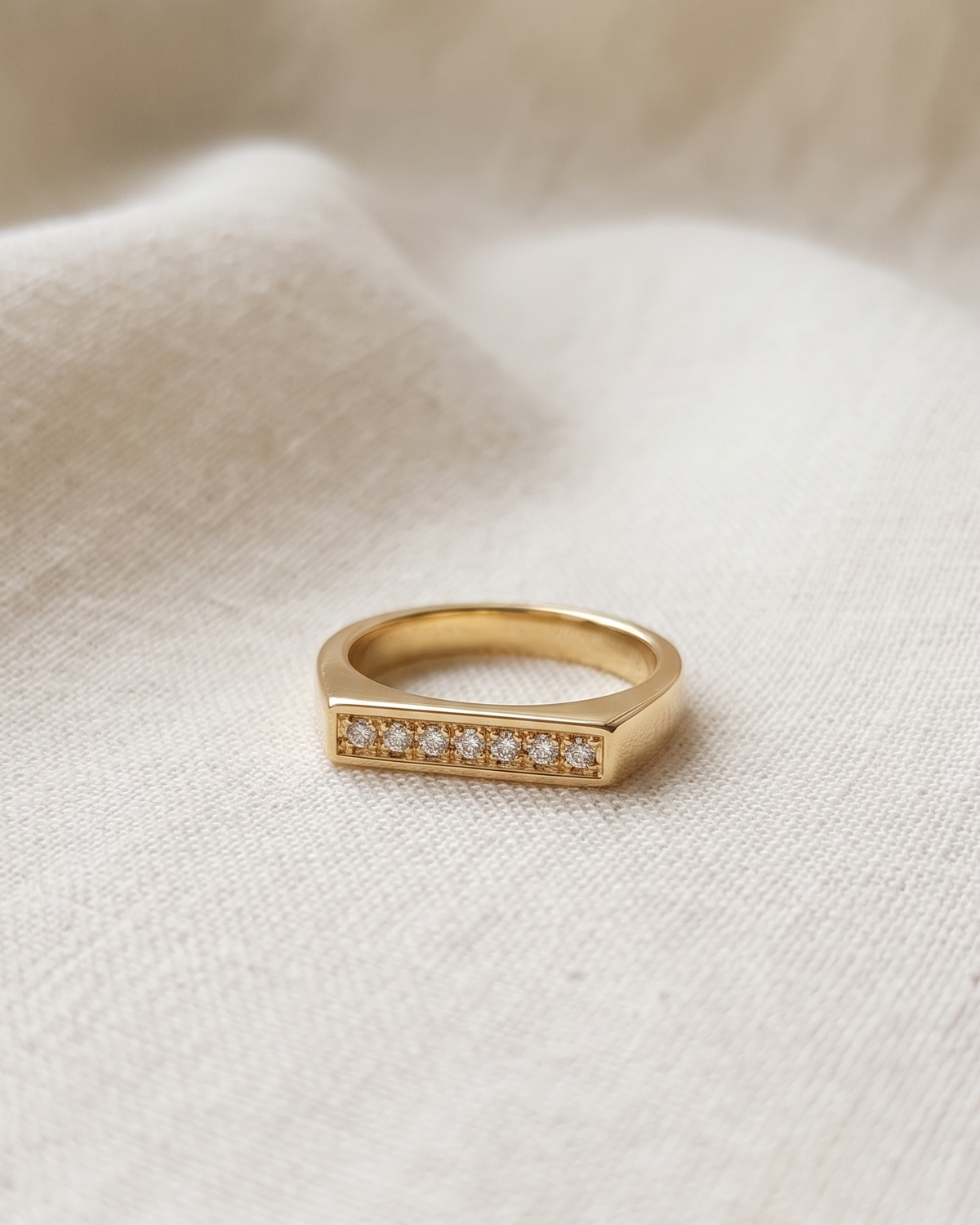 Charlotte White Gold Ring White Diamonds