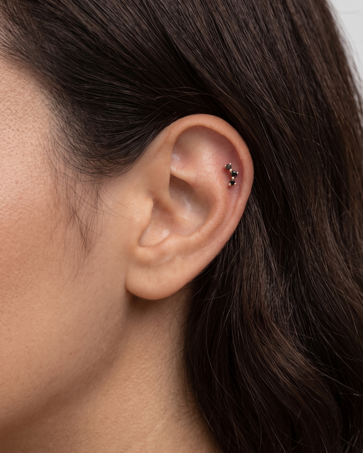 Frida Piercing Earring With Black Diamonds