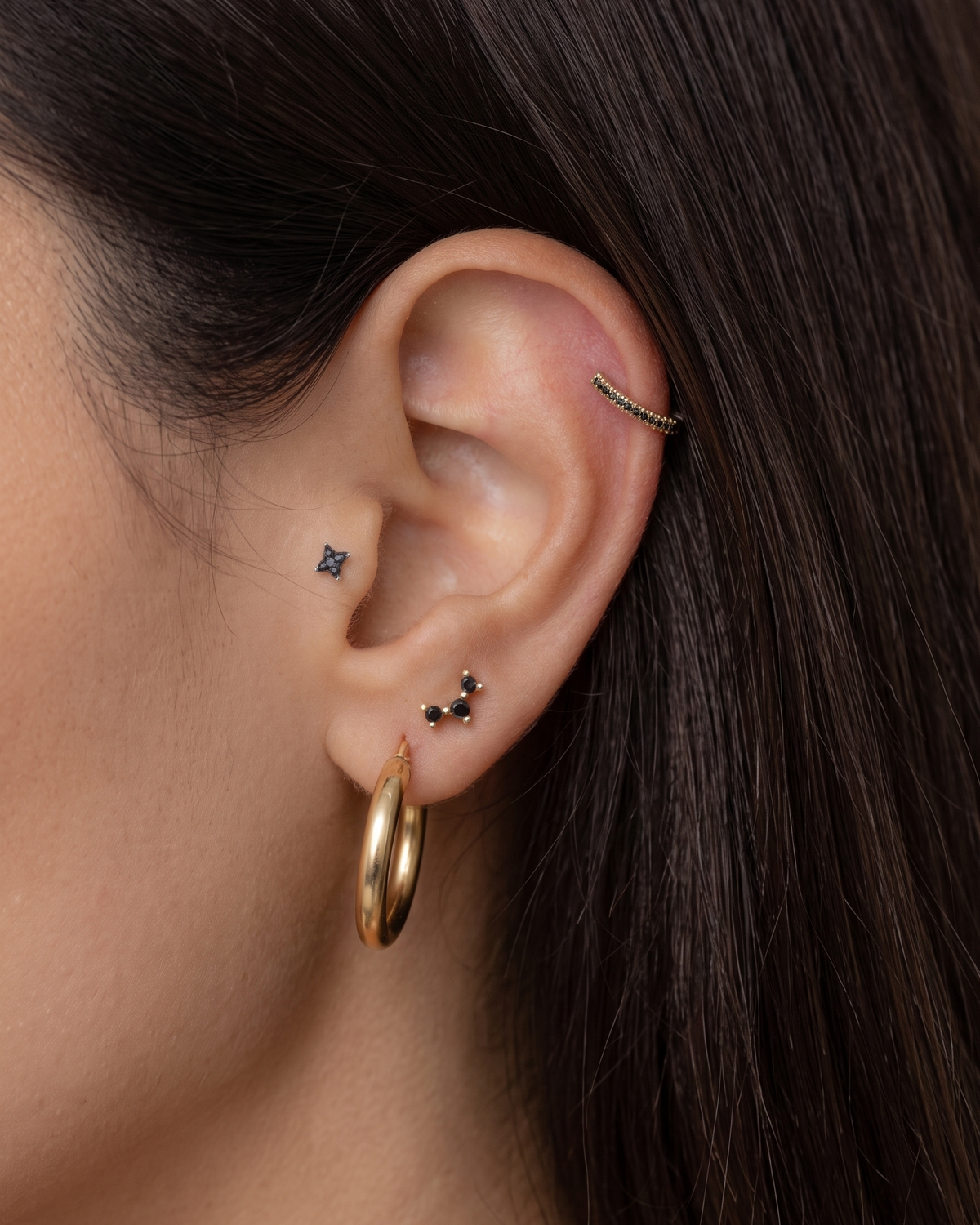 Frida Piercing Earring With Black Diamonds