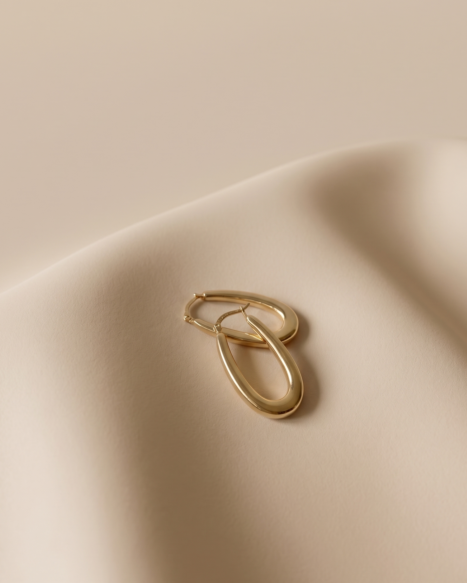 Gaya gold hoop earrings