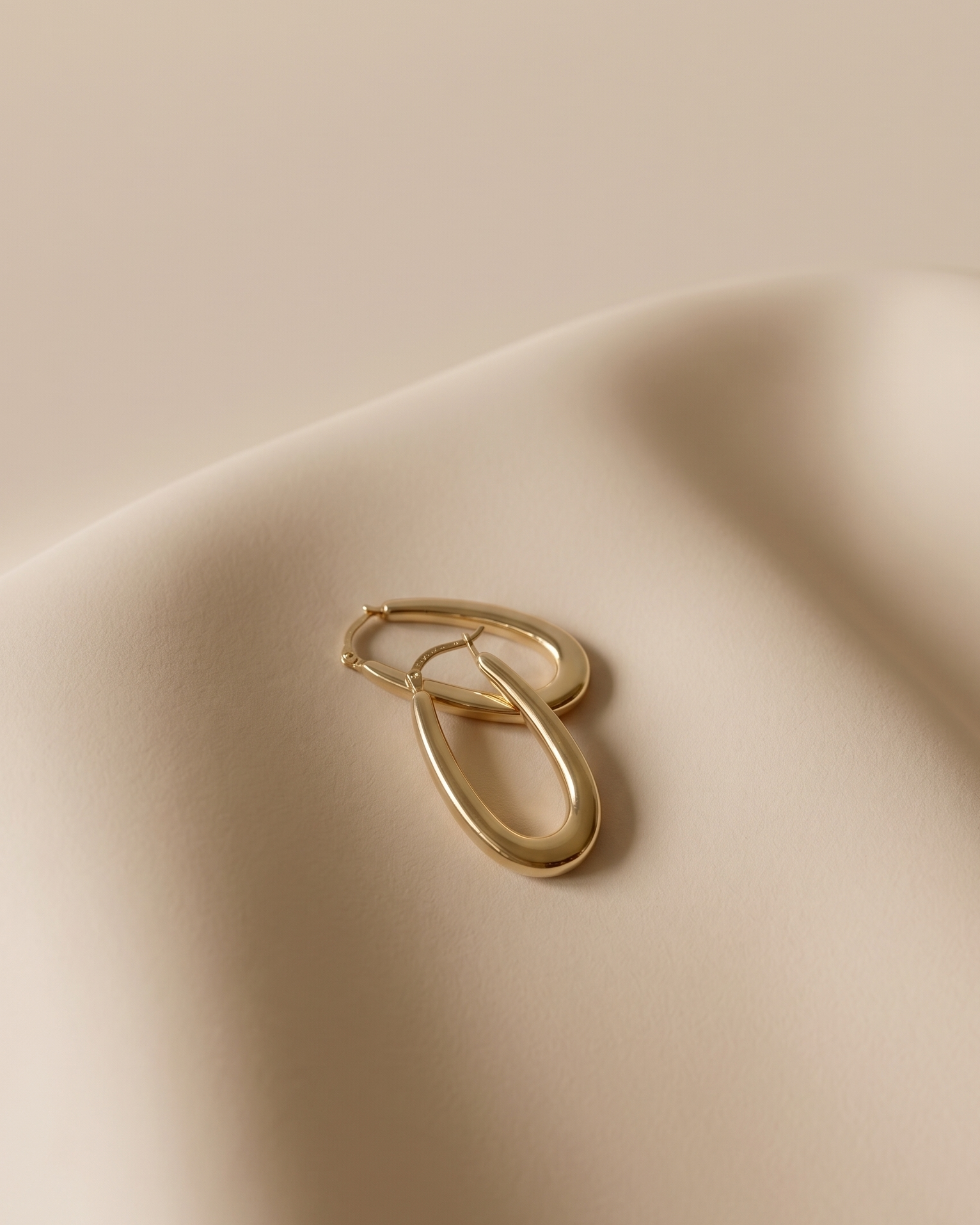 Gaya gold hoop earrings