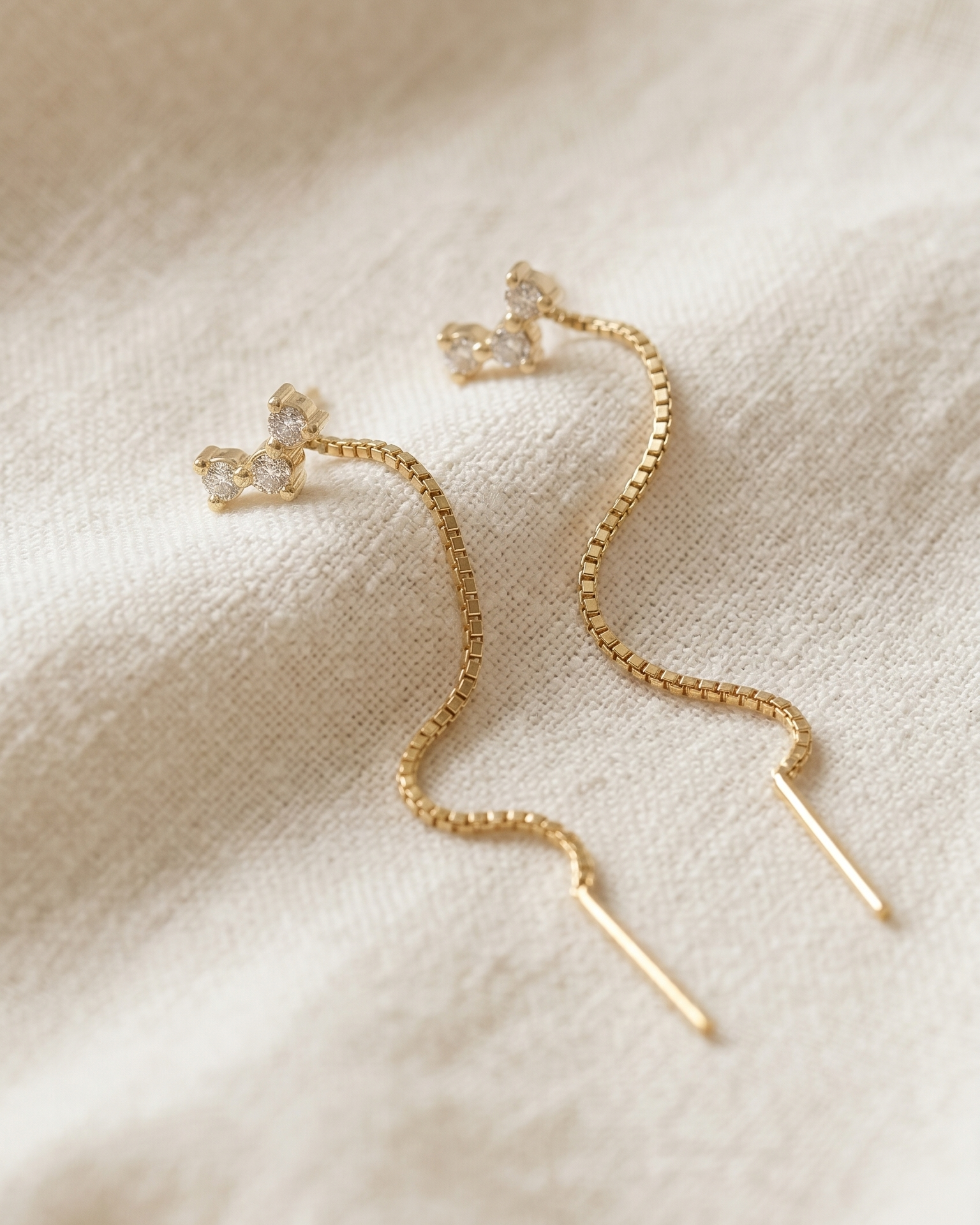 Frida Noni White Diamond Earring