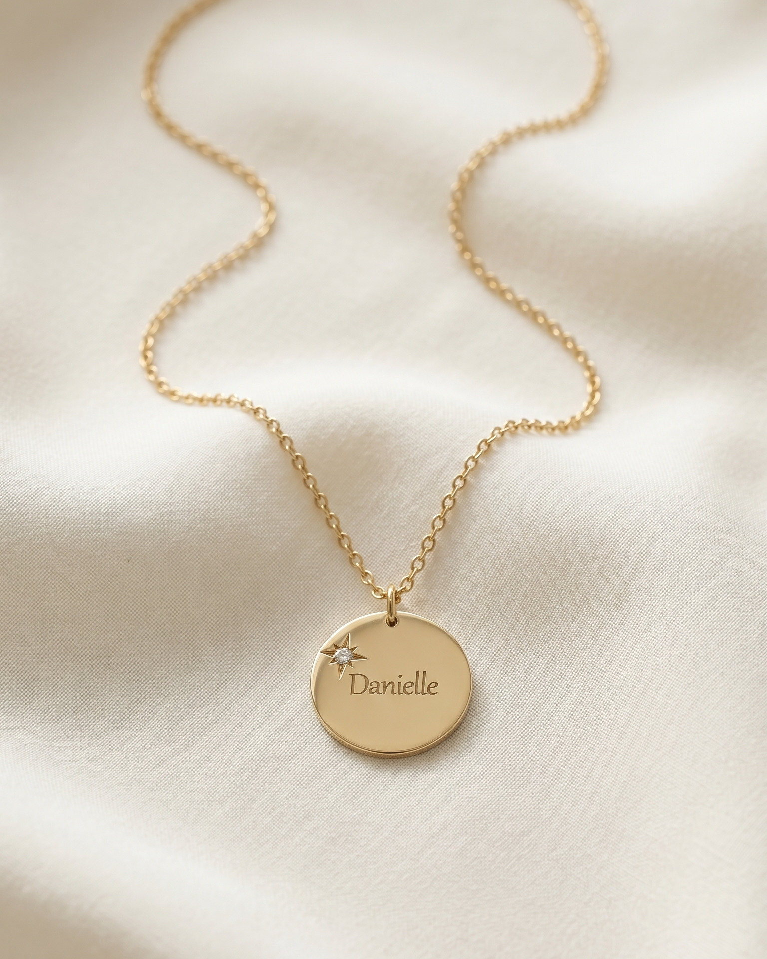 Chiara Gold Necklace with Star Setting & Engraving